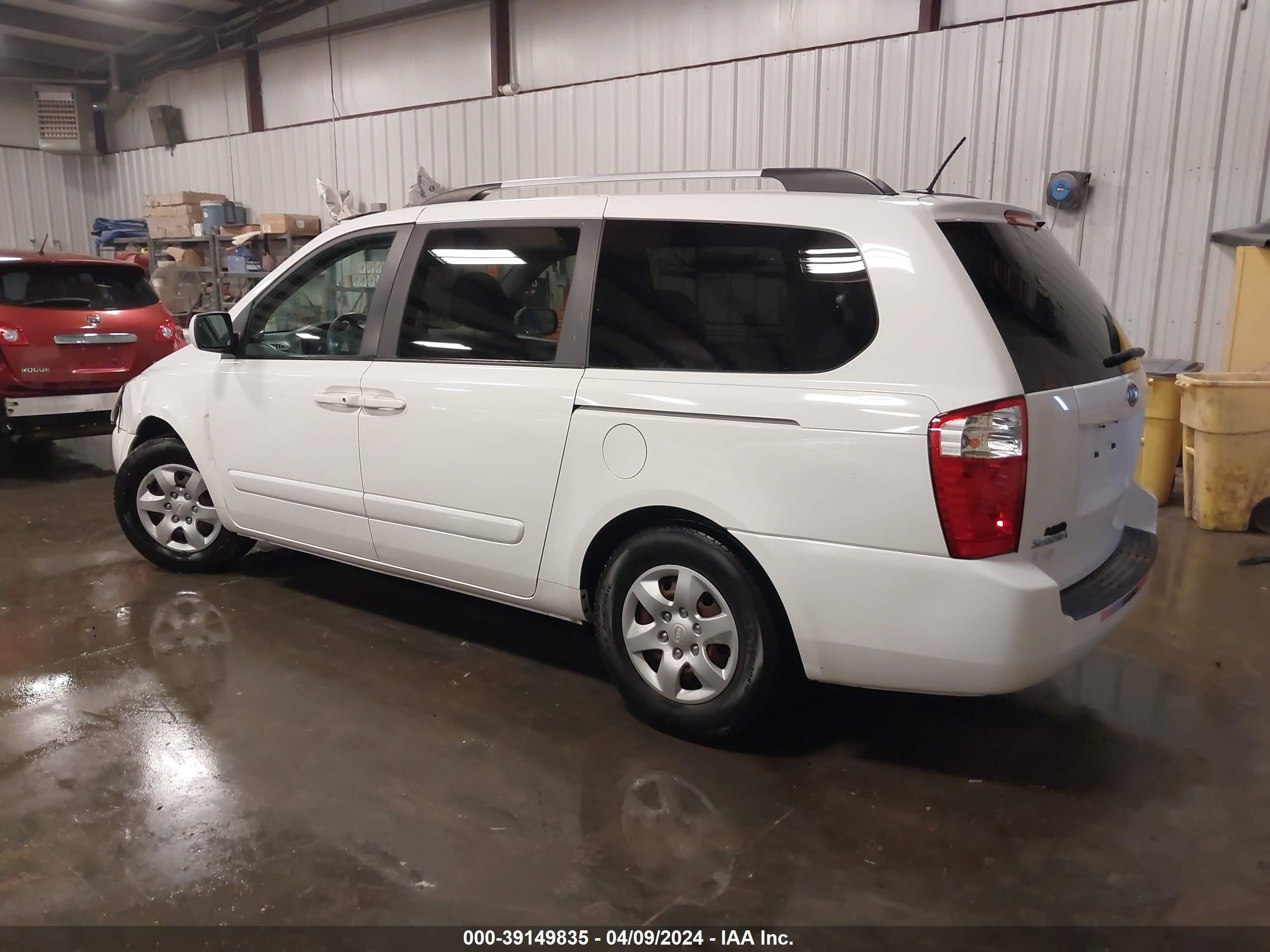 Photo 2 VIN: KNDMB233096317655 - KIA SEDONA 