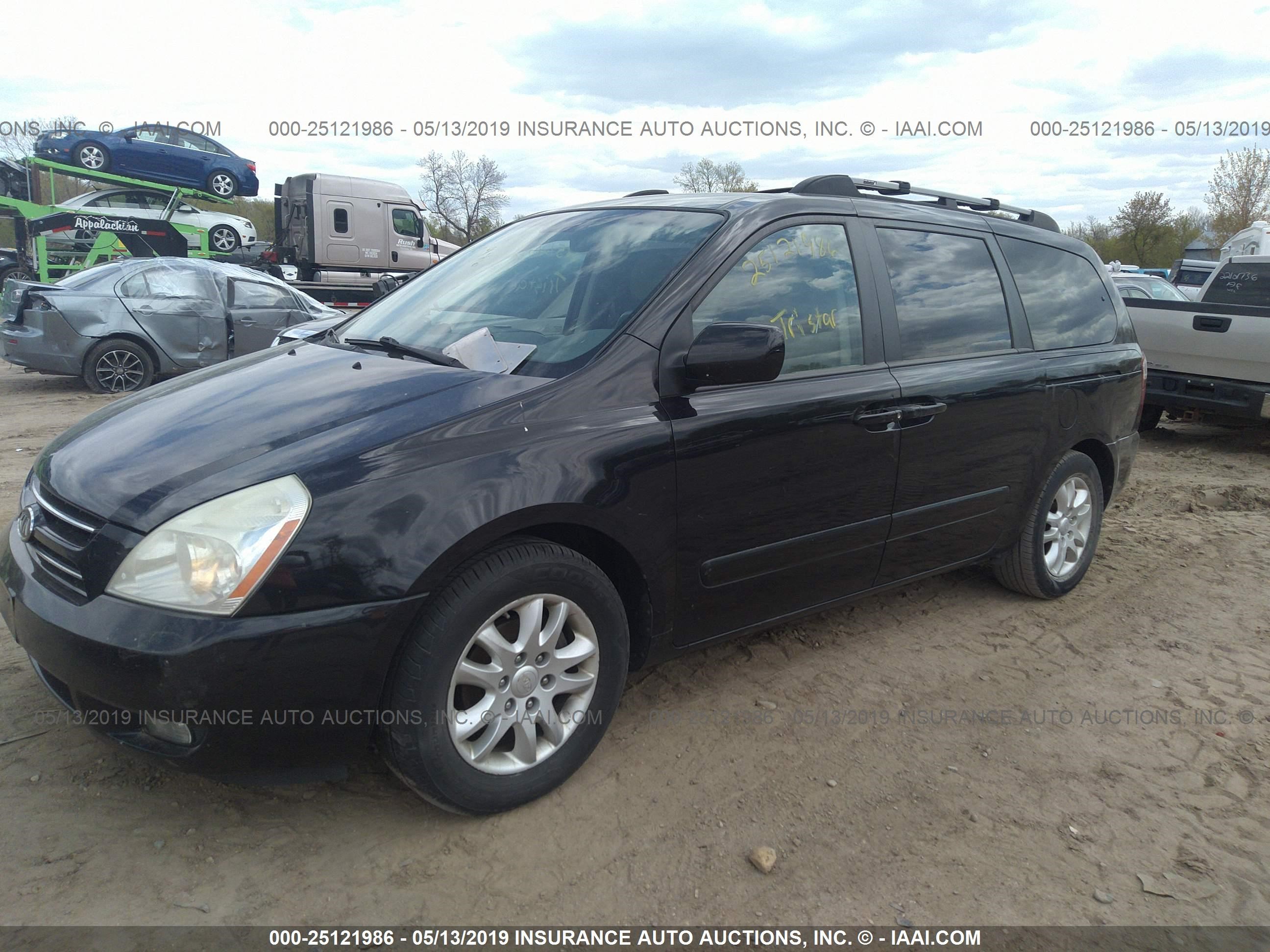 Photo 1 VIN: KNDMB233186202061 - KIA SEDONA 