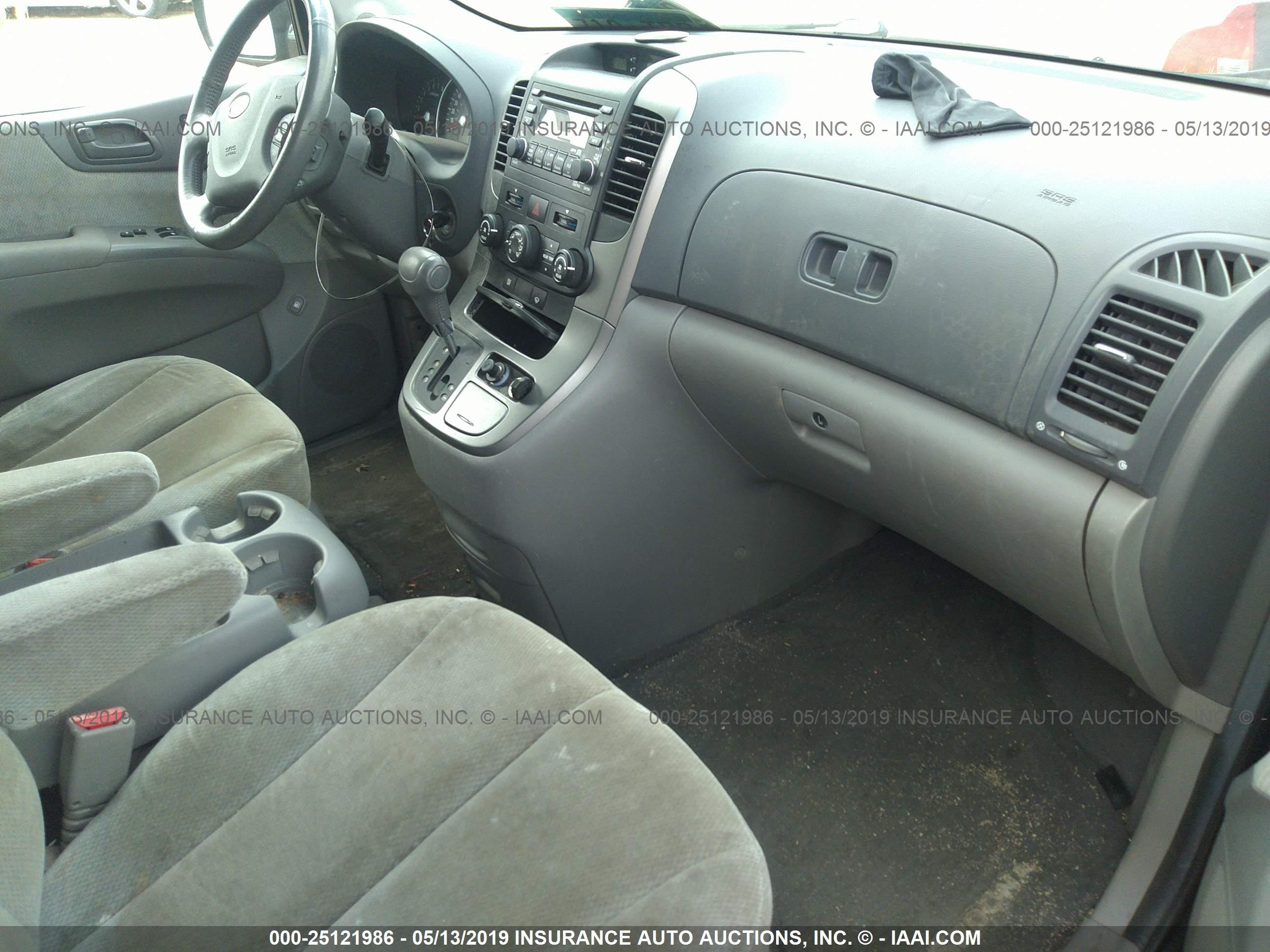 Photo 4 VIN: KNDMB233186202061 - KIA SEDONA 