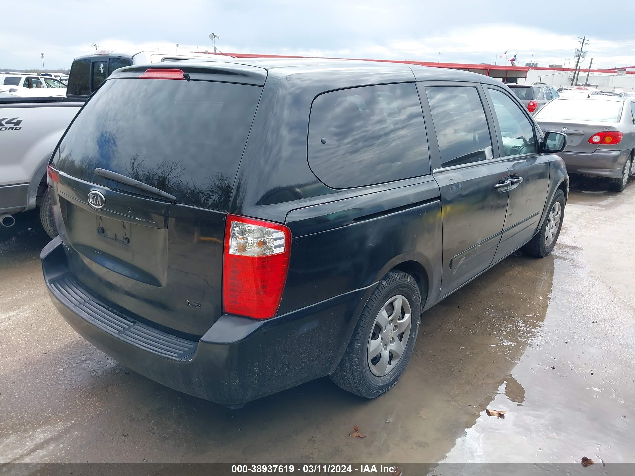 Photo 3 VIN: KNDMB233266021287 - KIA SEDONA 