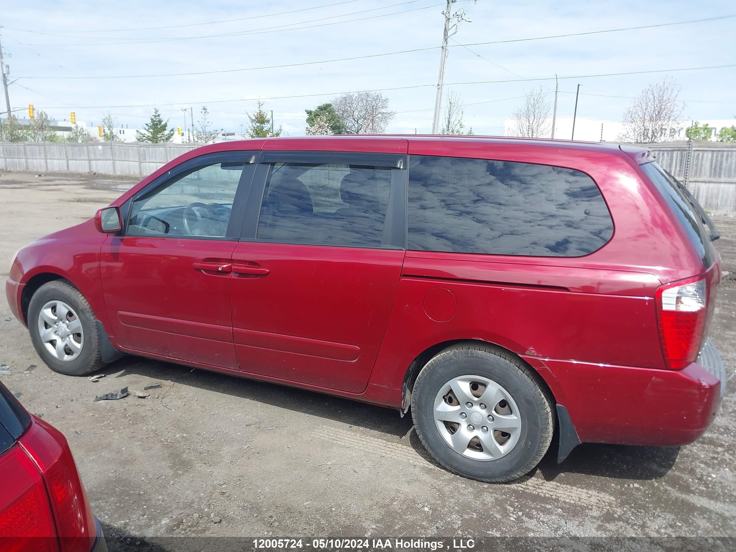 Photo 13 VIN: KNDMB233276185141 - KIA SEDONA 