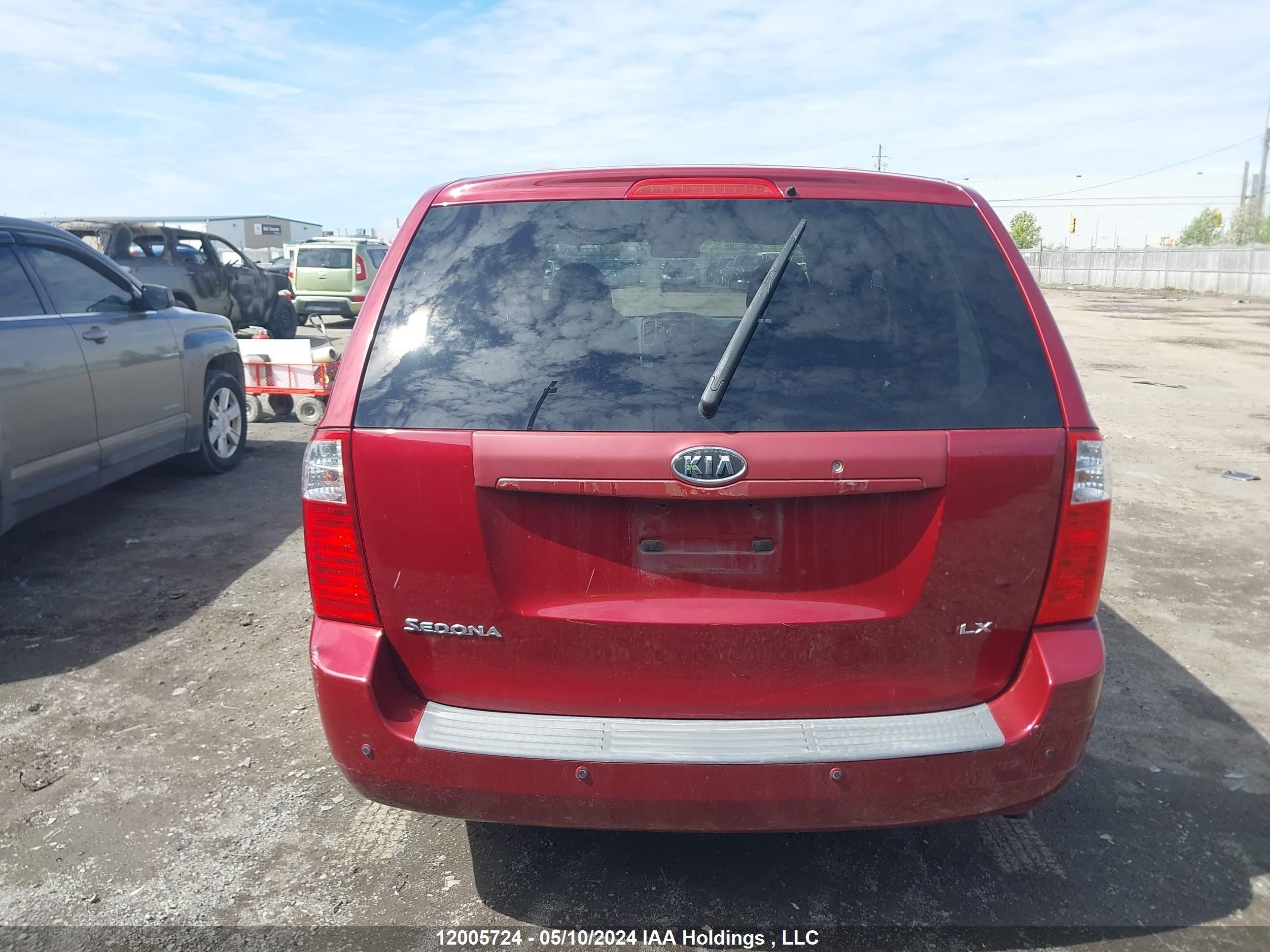 Photo 15 VIN: KNDMB233276185141 - KIA SEDONA 