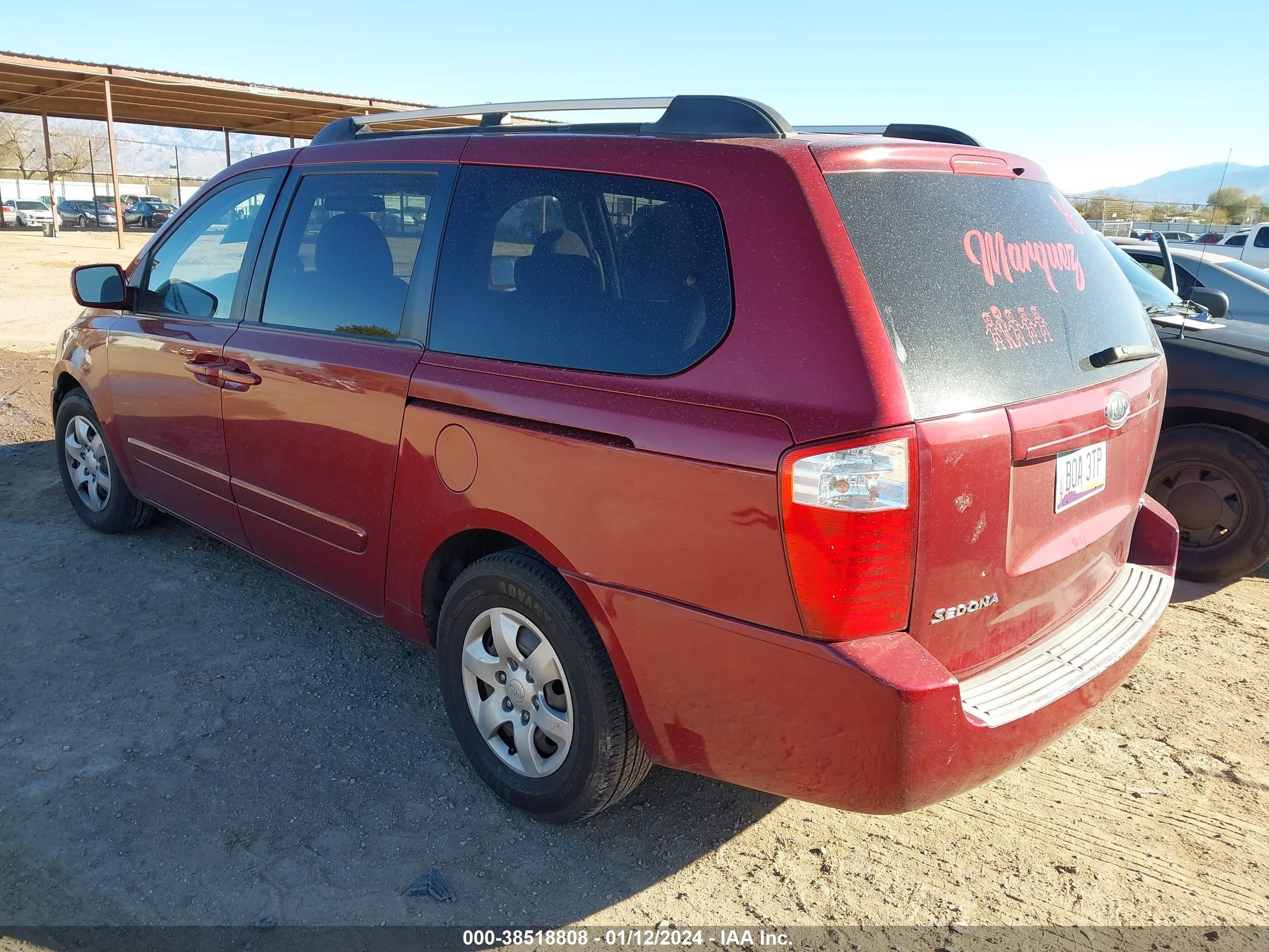 Photo 2 VIN: KNDMB233286203798 - KIA SEDONA 