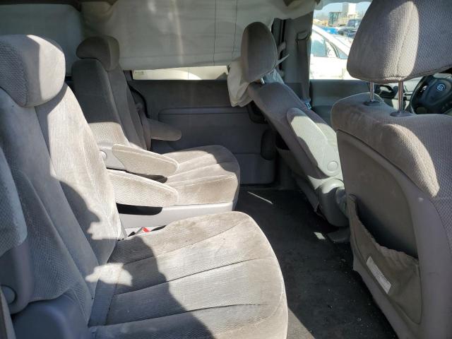 Photo 10 VIN: KNDMB233286267159 - KIA SEDONA EX 