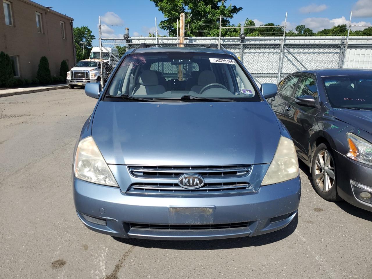 Photo 4 VIN: KNDMB233286267257 - KIA SEDONA 