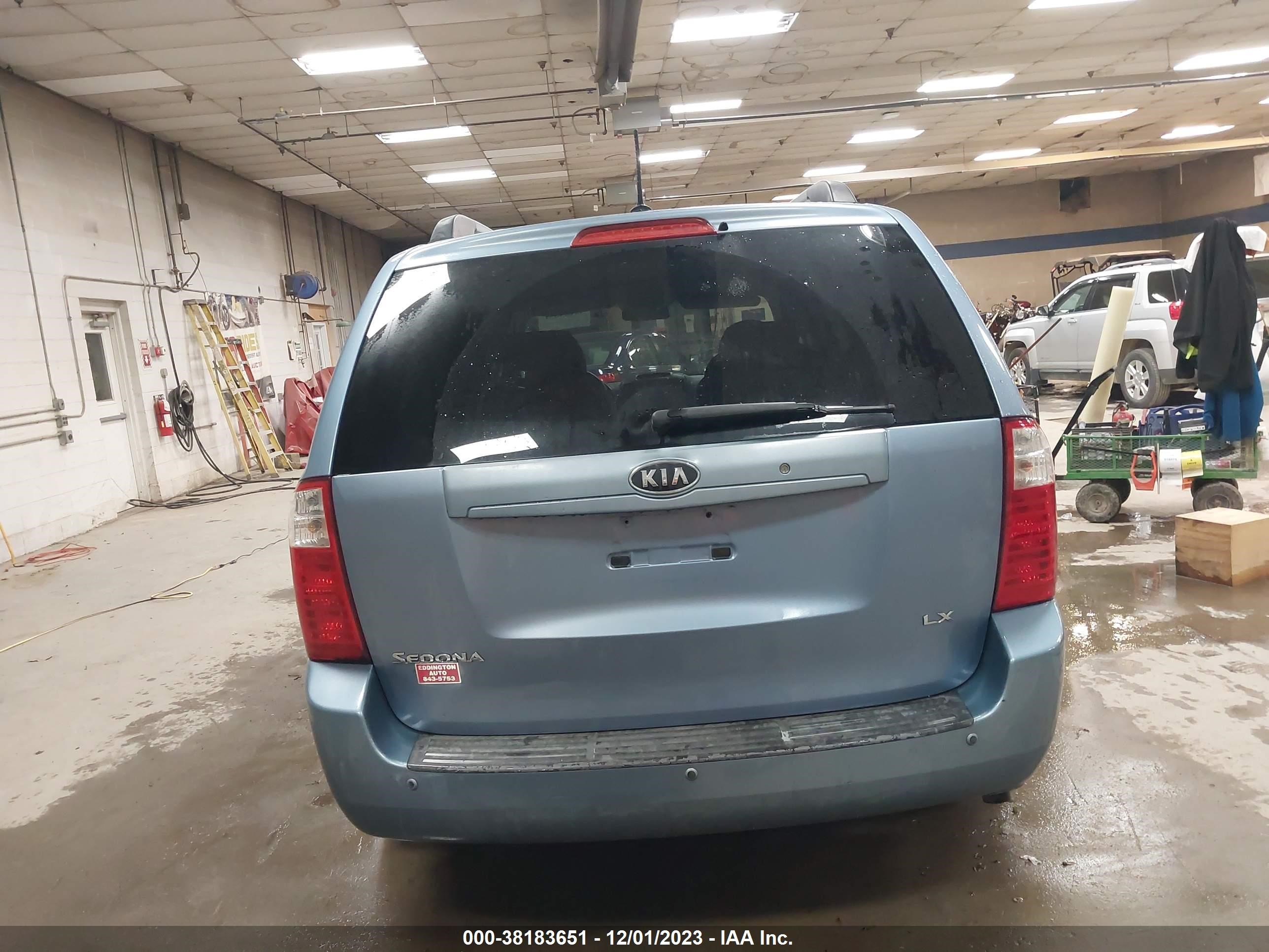 Photo 16 VIN: KNDMB233296298221 - KIA SEDONA 