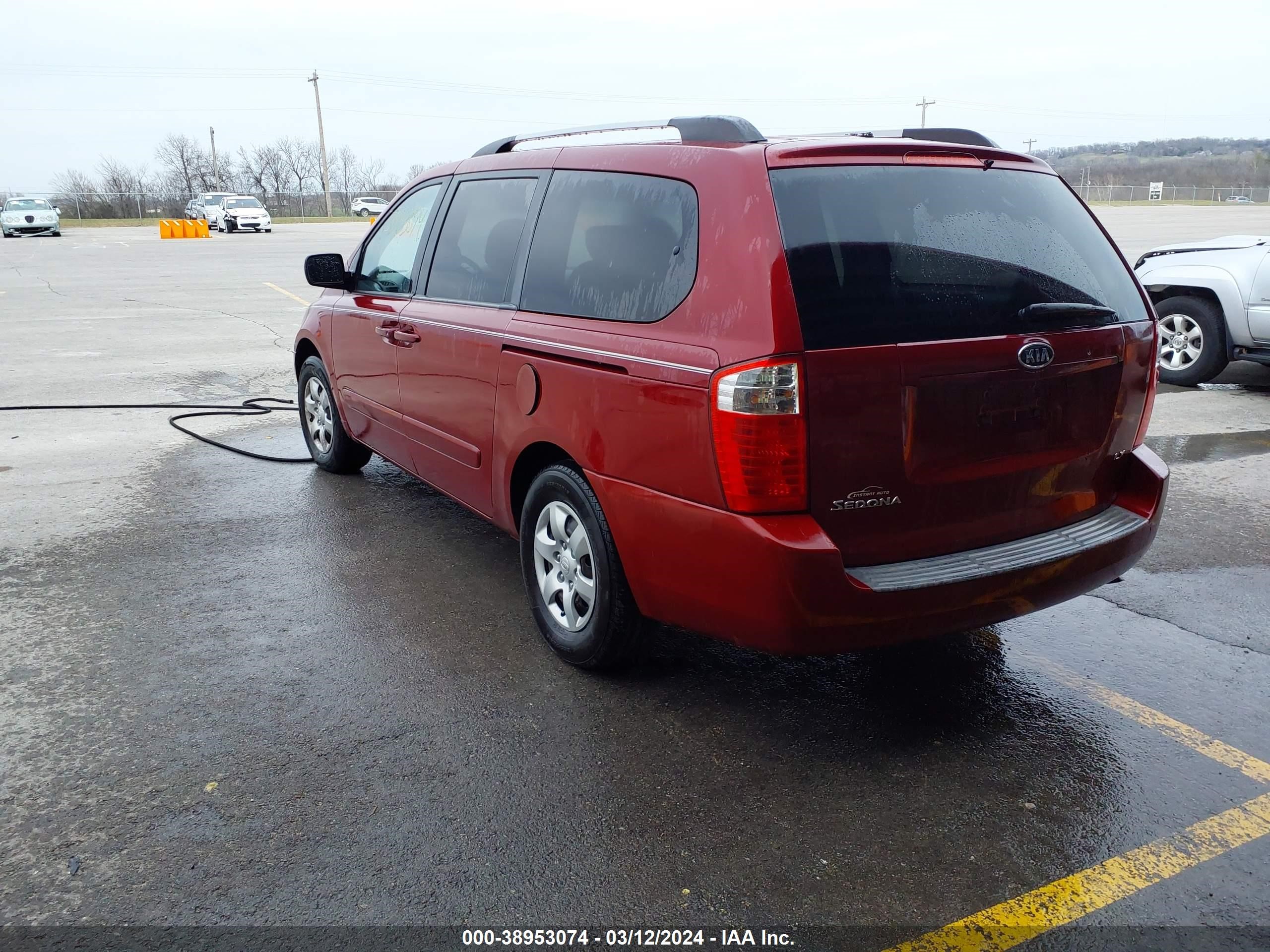 Photo 2 VIN: KNDMB233296317303 - KIA SEDONA 