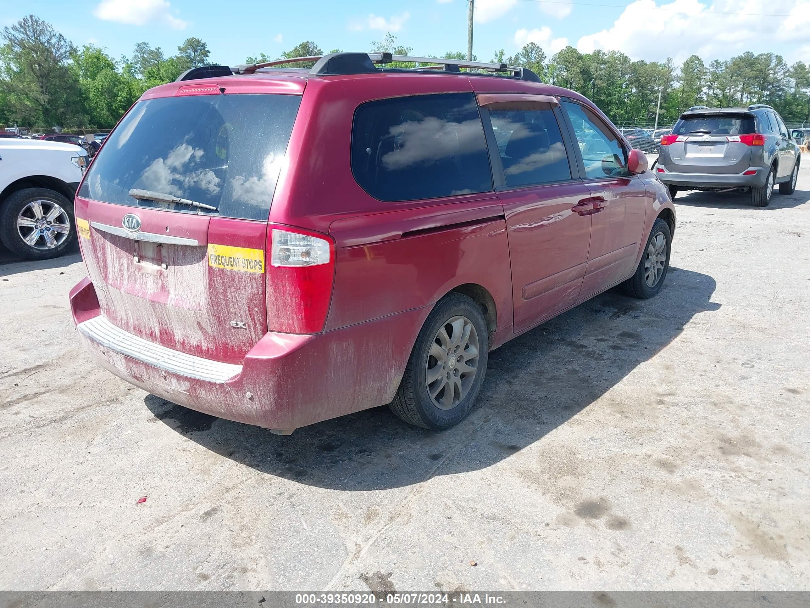 Photo 3 VIN: KNDMB233376121531 - KIA SEDONA 