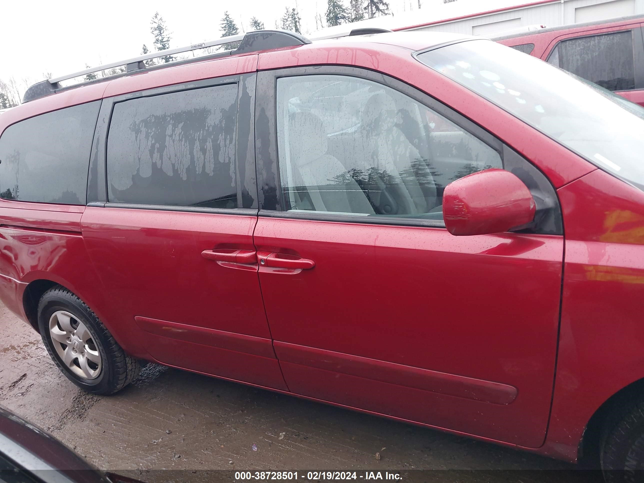 Photo 13 VIN: KNDMB233386226992 - KIA SEDONA 