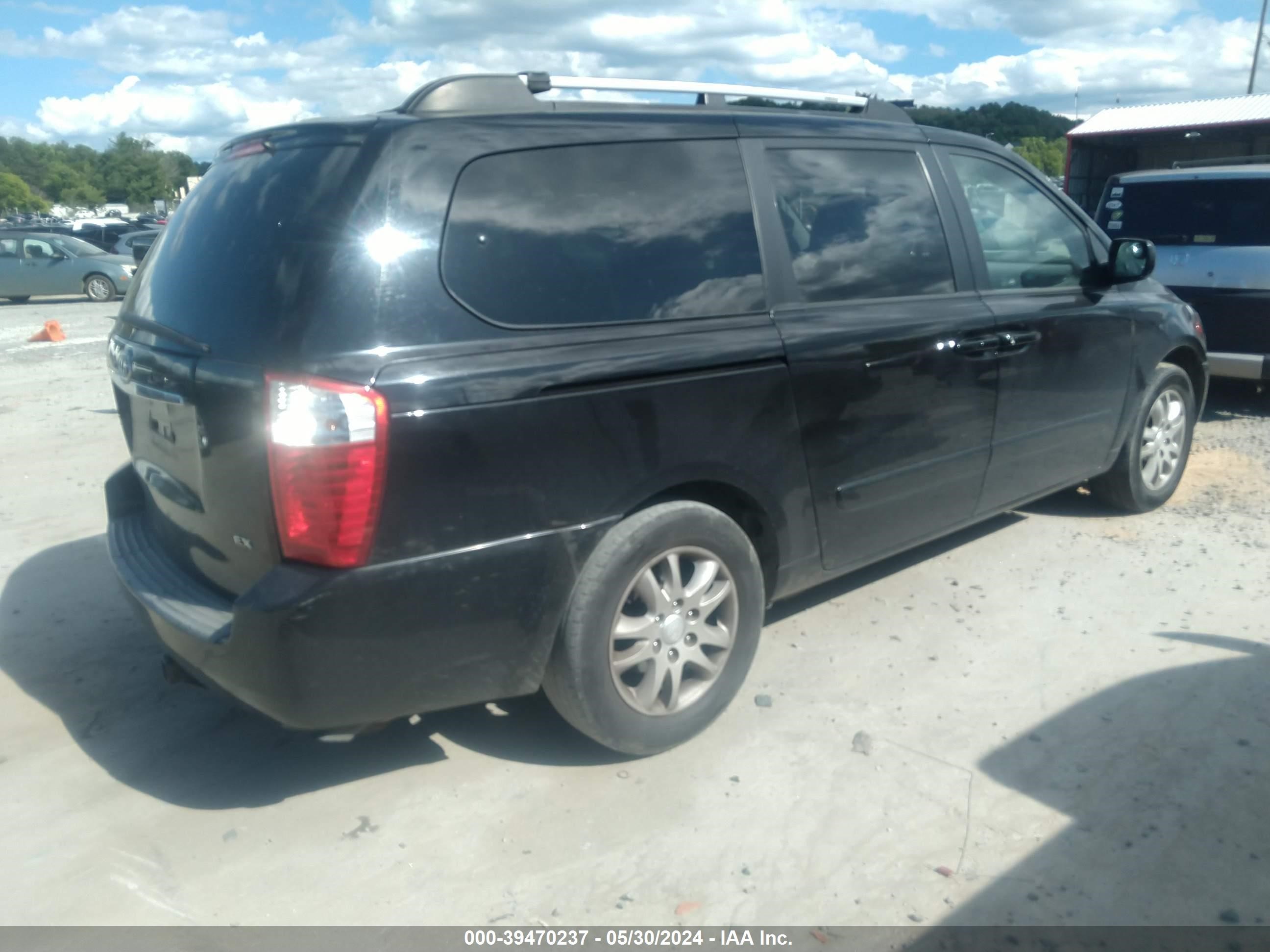 Photo 3 VIN: KNDMB233386255568 - KIA SEDONA 