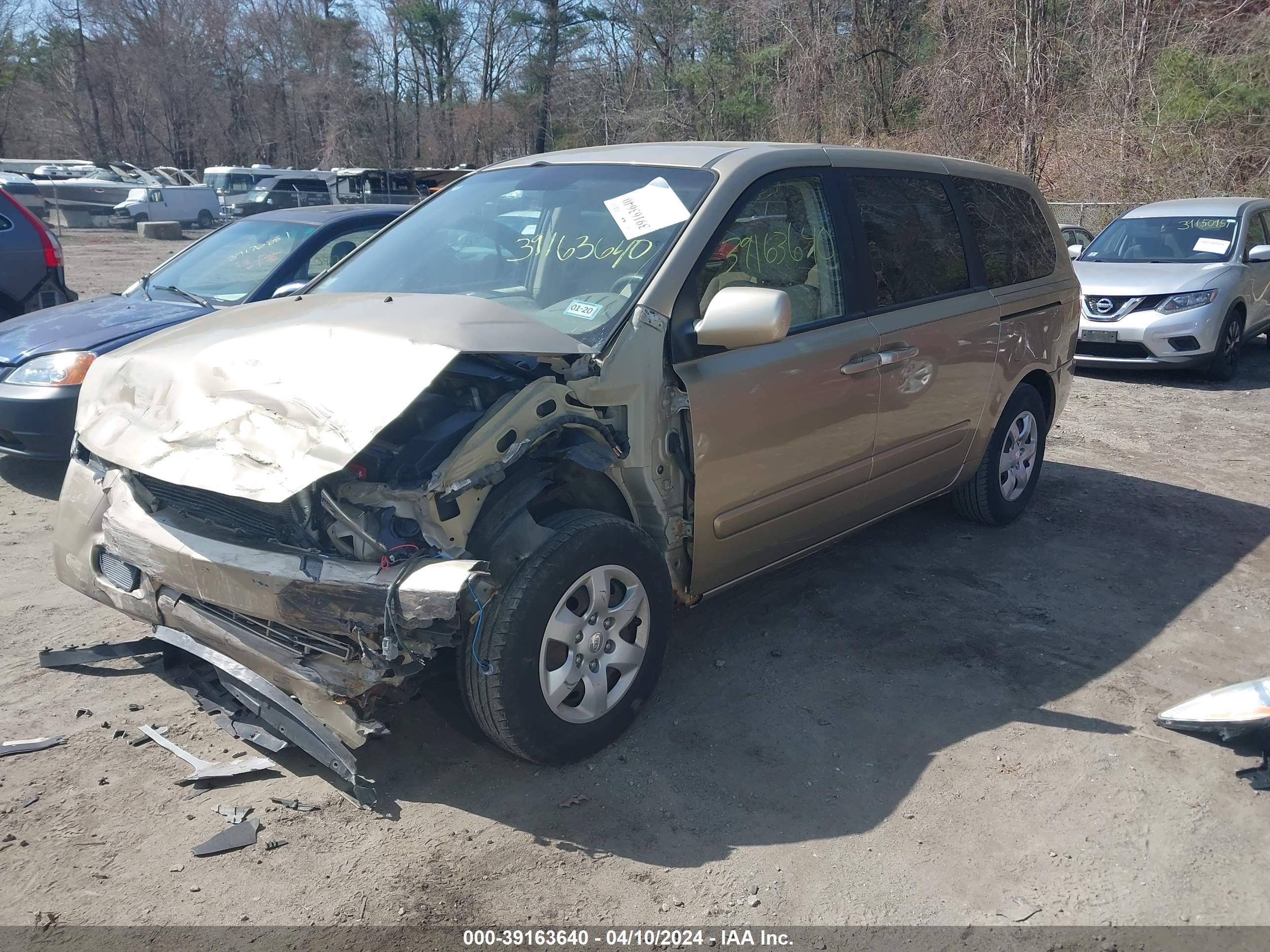 Photo 1 VIN: KNDMB233466019525 - KIA SEDONA 