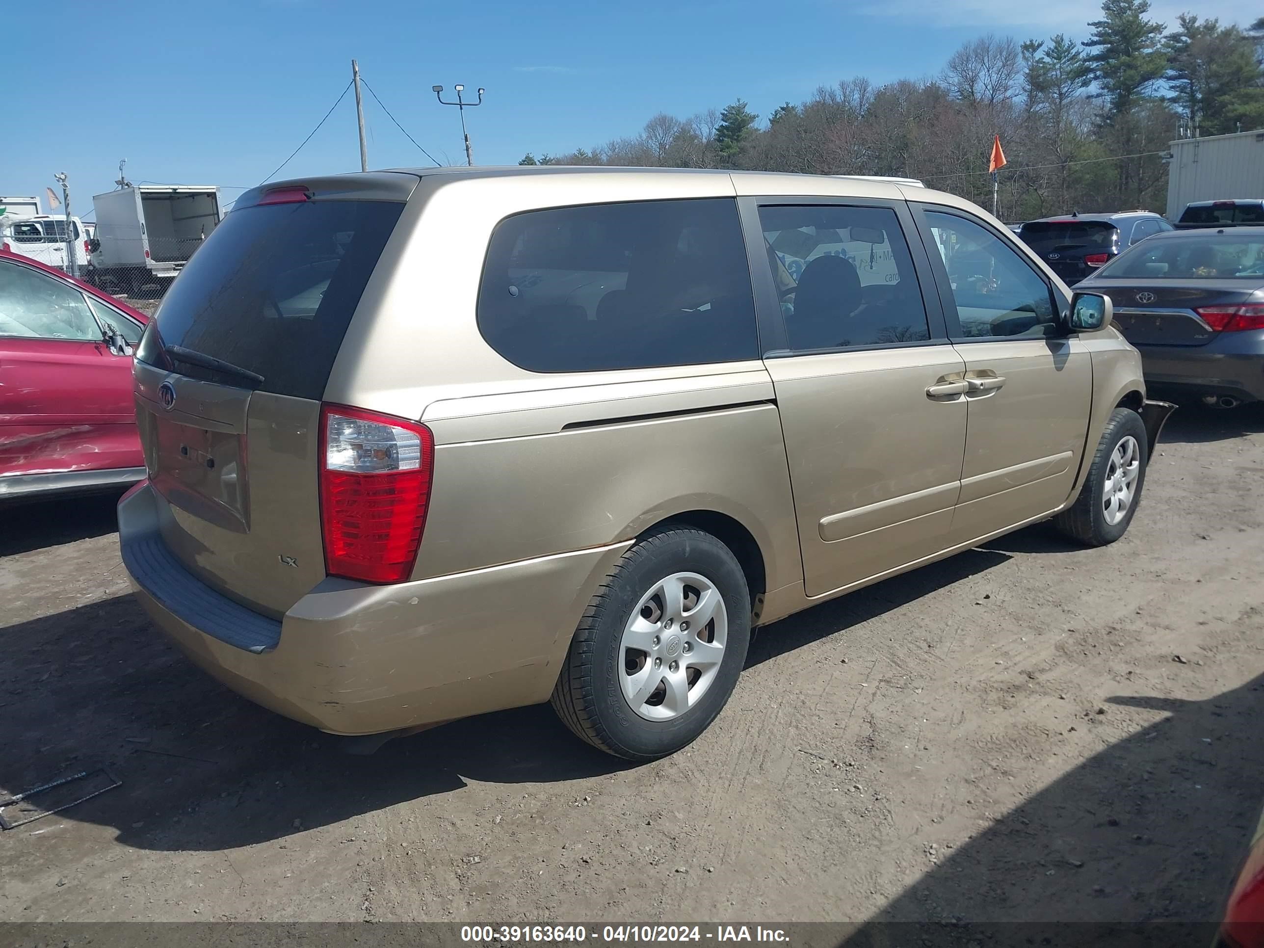 Photo 3 VIN: KNDMB233466019525 - KIA SEDONA 