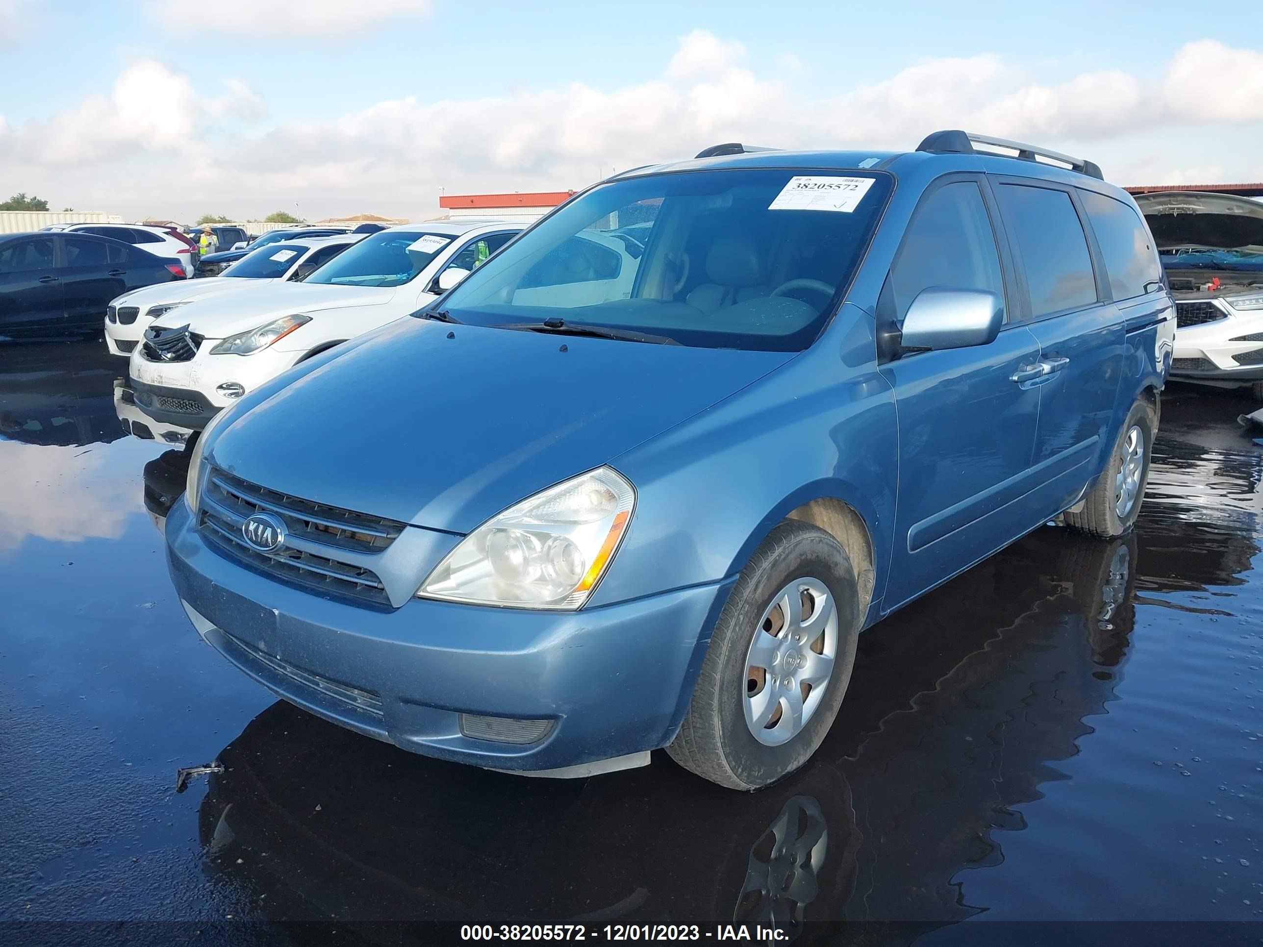 Photo 1 VIN: KNDMB233466088912 - KIA SEDONA 