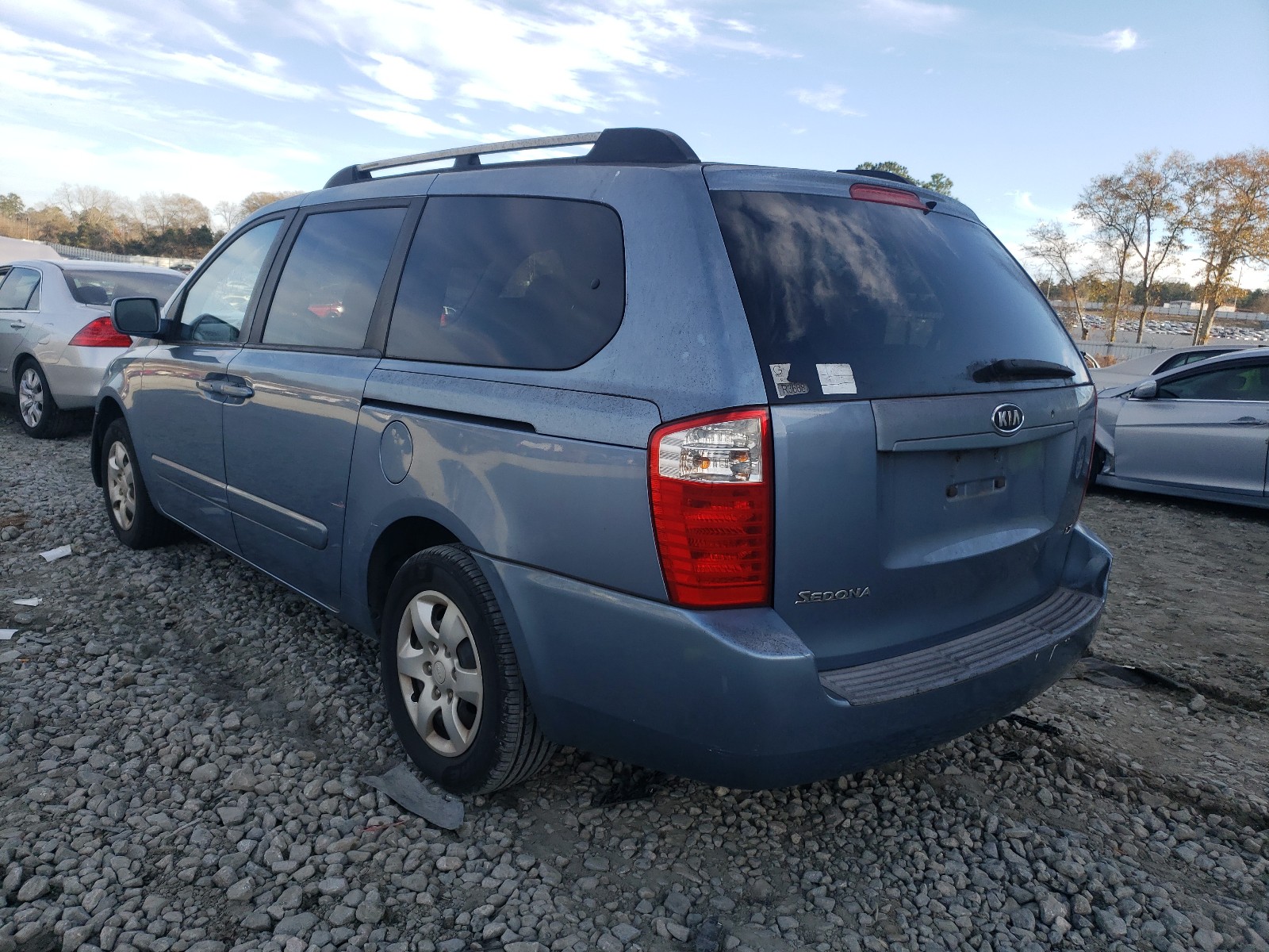 Photo 2 VIN: KNDMB233576154496 - KIA SEDONA EX 