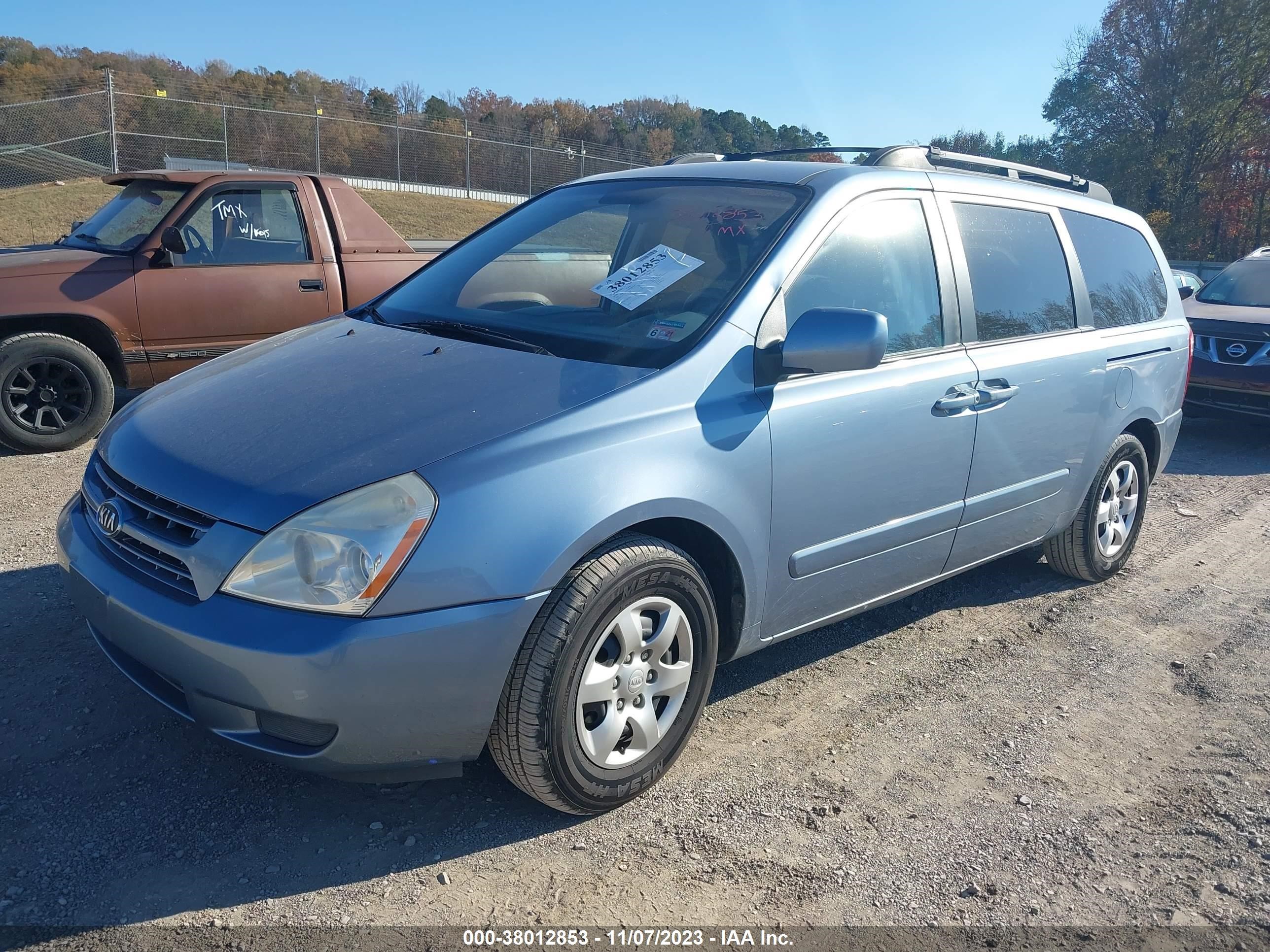 Photo 1 VIN: KNDMB233686266600 - KIA SEDONA 