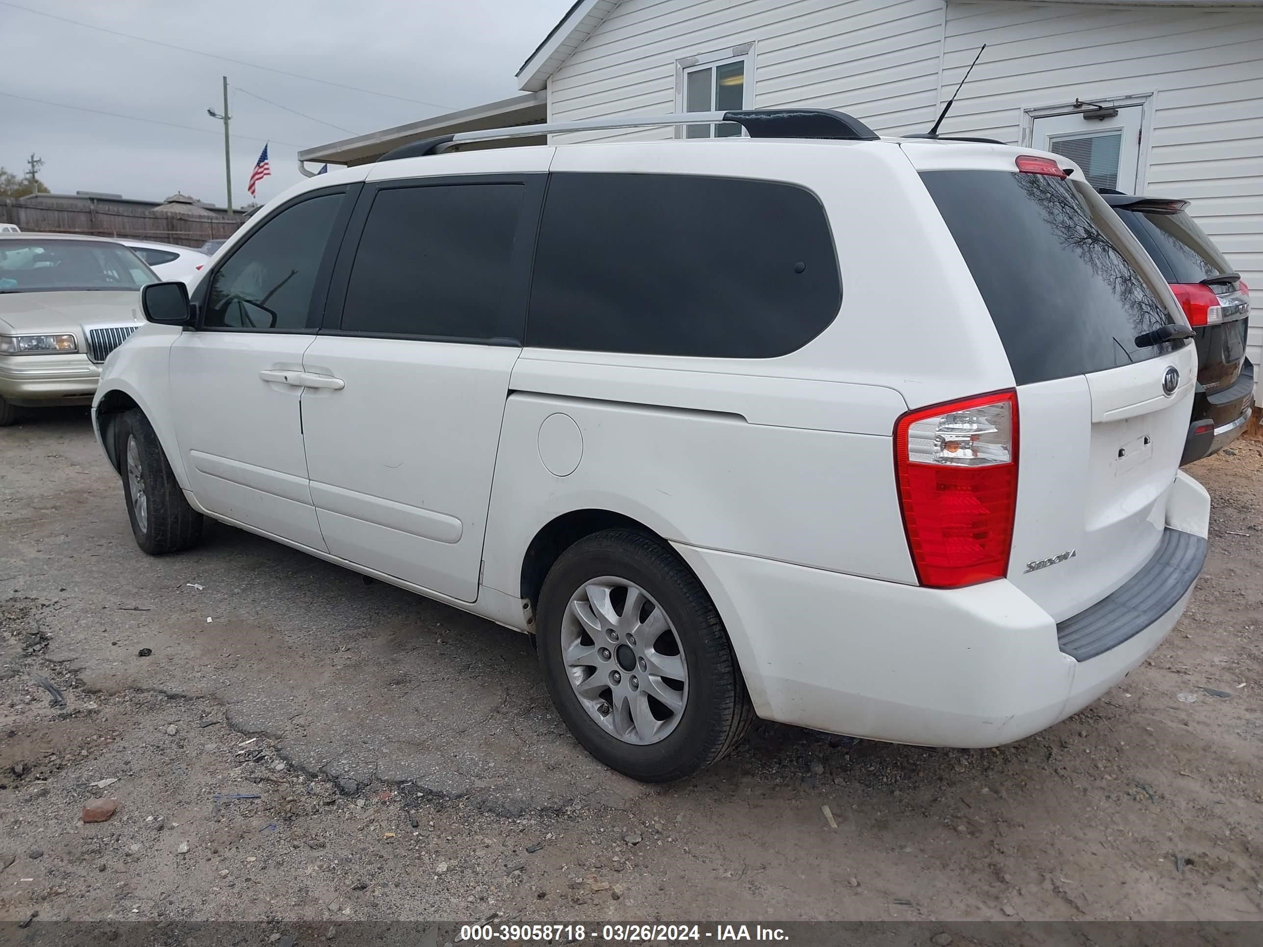 Photo 2 VIN: KNDMB233696311763 - KIA SEDONA 