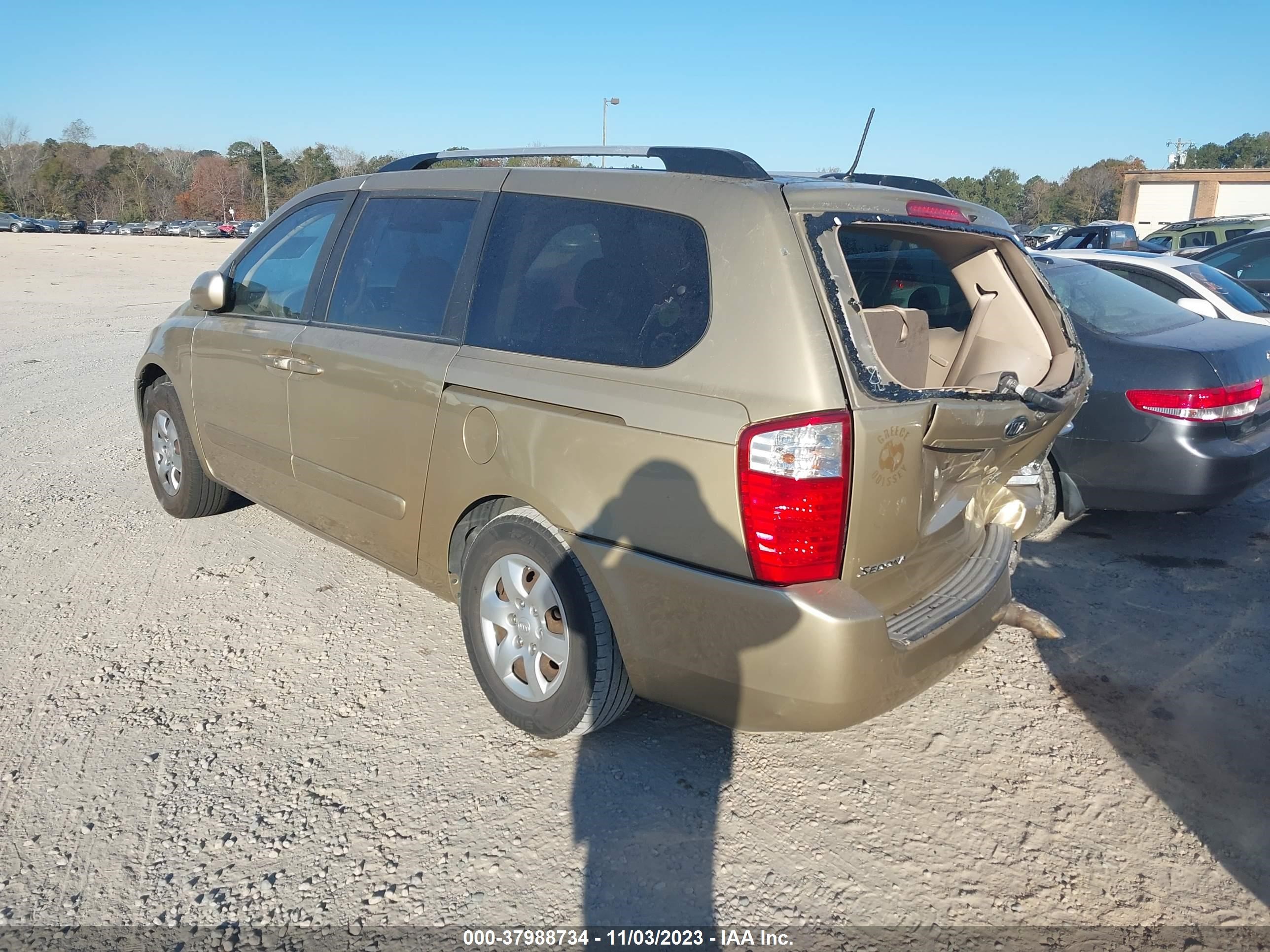 Photo 2 VIN: KNDMB233696315554 - KIA SEDONA 