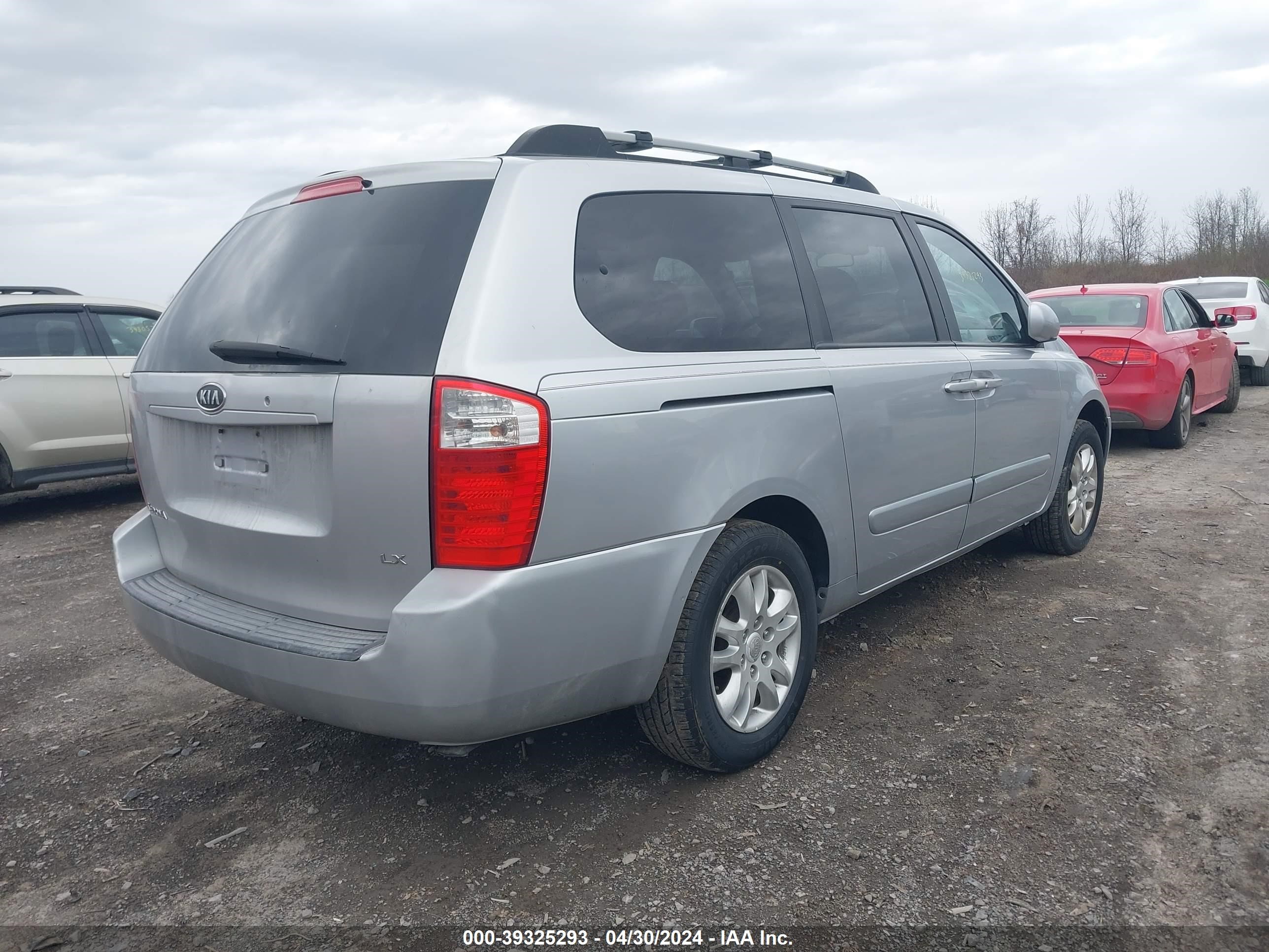 Photo 3 VIN: KNDMB233776139594 - KIA SEDONA 