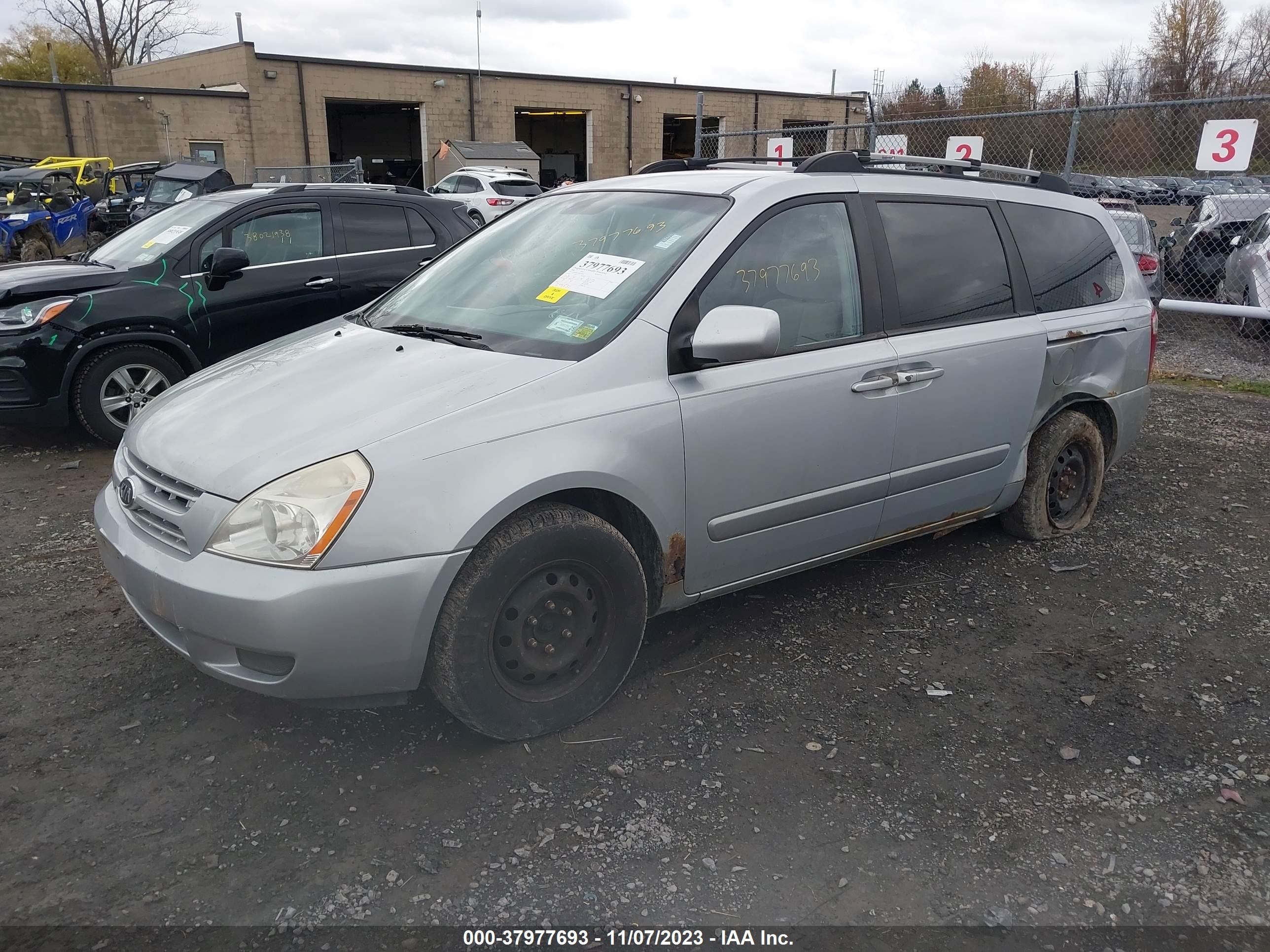 Photo 1 VIN: KNDMB233786239034 - KIA SEDONA 