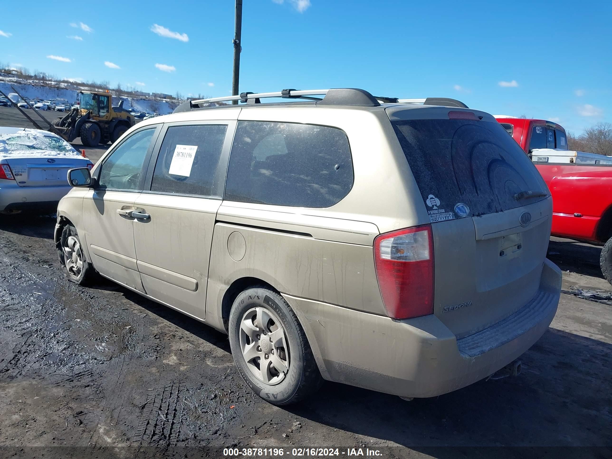 Photo 2 VIN: KNDMB233876104496 - KIA SEDONA 