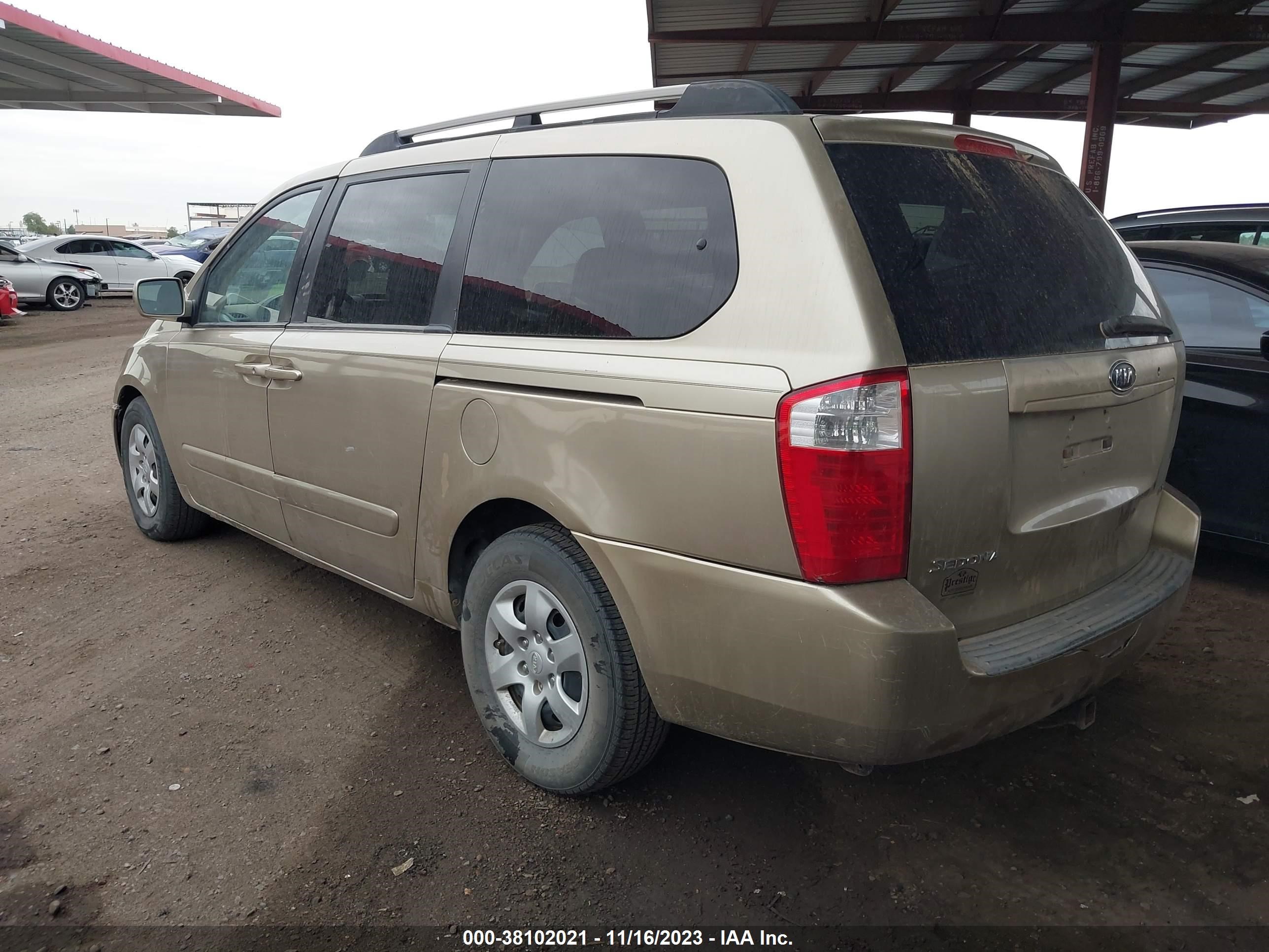 Photo 2 VIN: KNDMB233886207788 - KIA SEDONA 