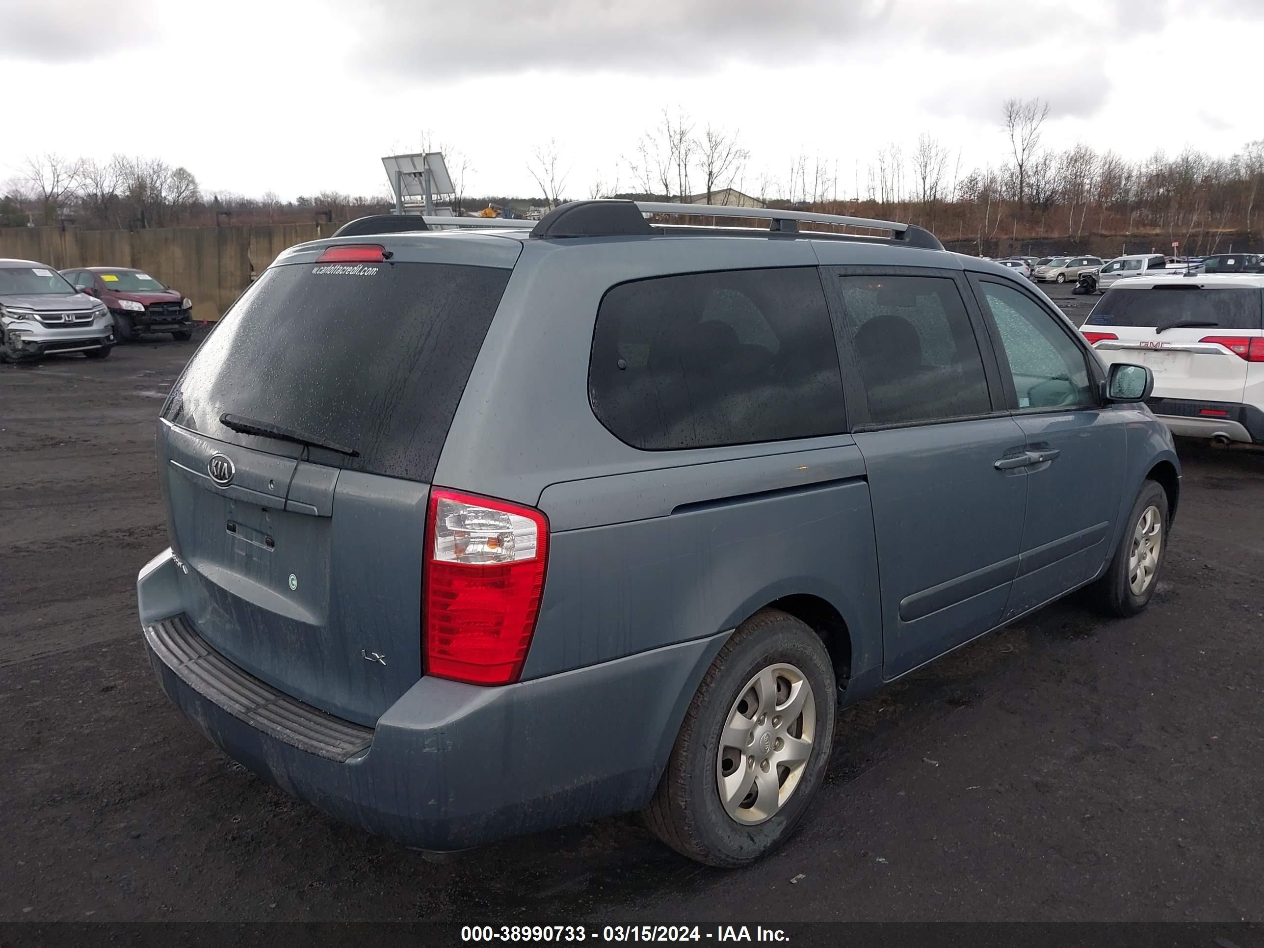 Photo 3 VIN: KNDMB233886238877 - KIA SEDONA 