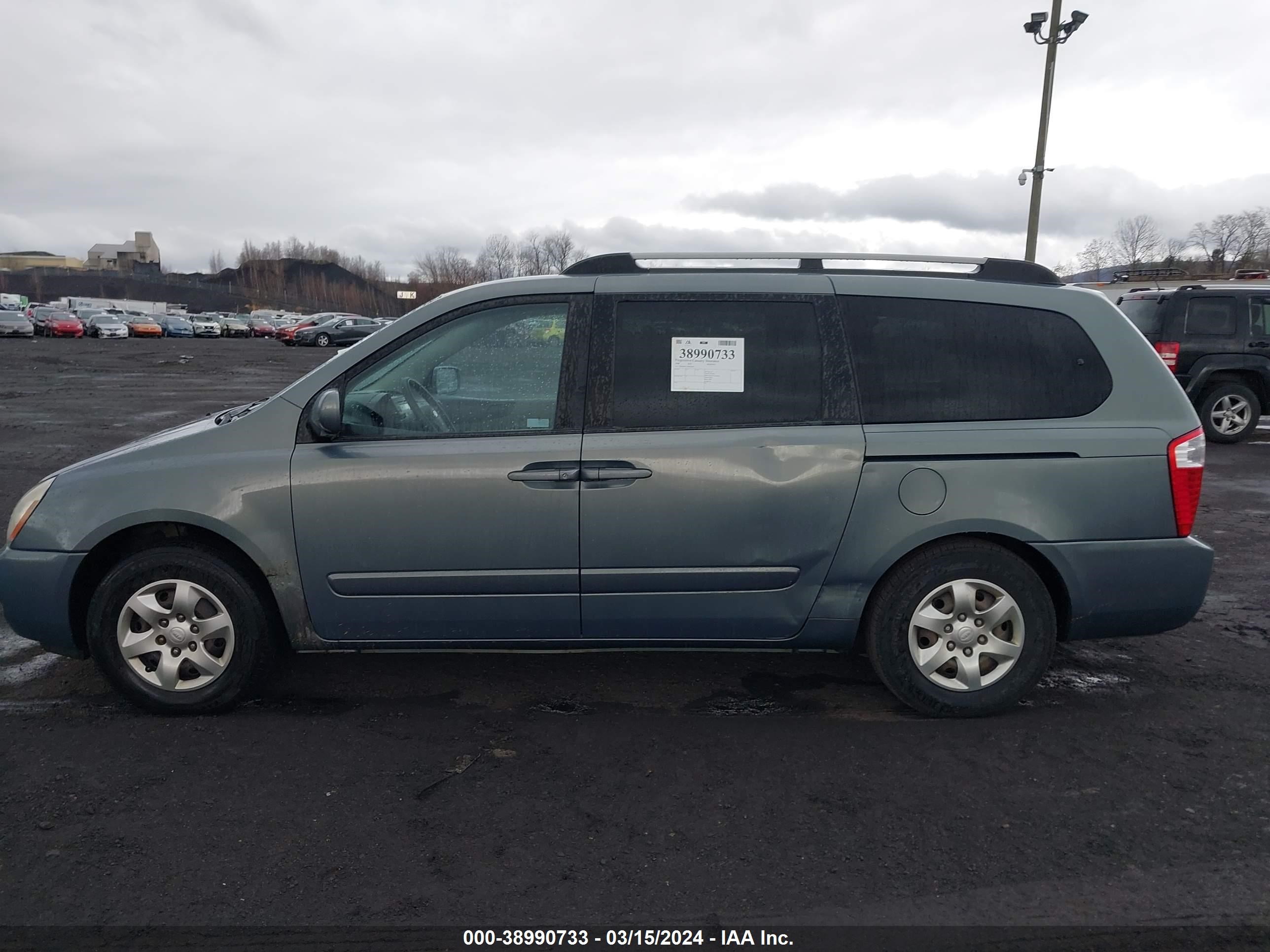 Photo 5 VIN: KNDMB233886238877 - KIA SEDONA 