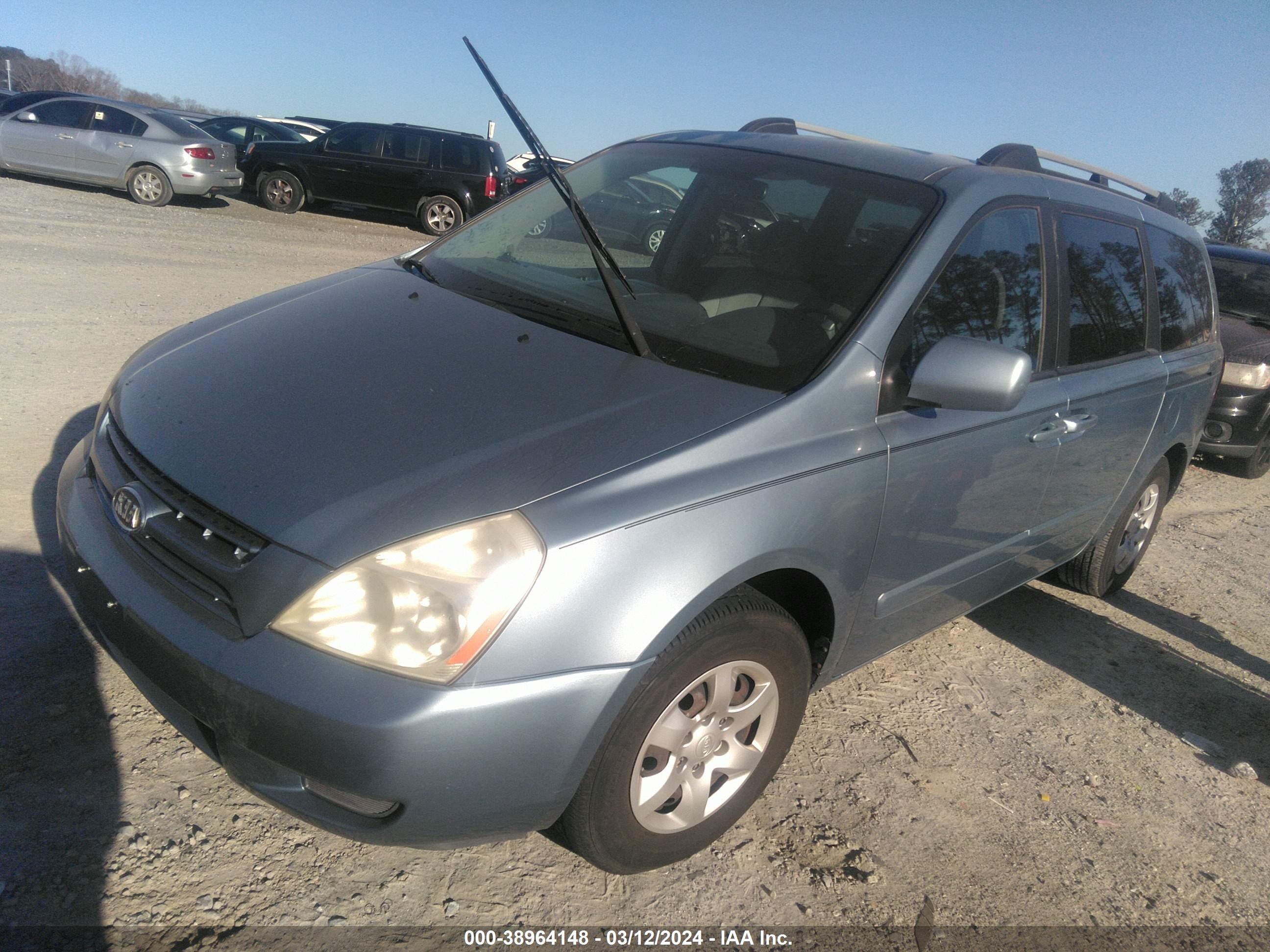 Photo 1 VIN: KNDMB233886255095 - KIA SEDONA 