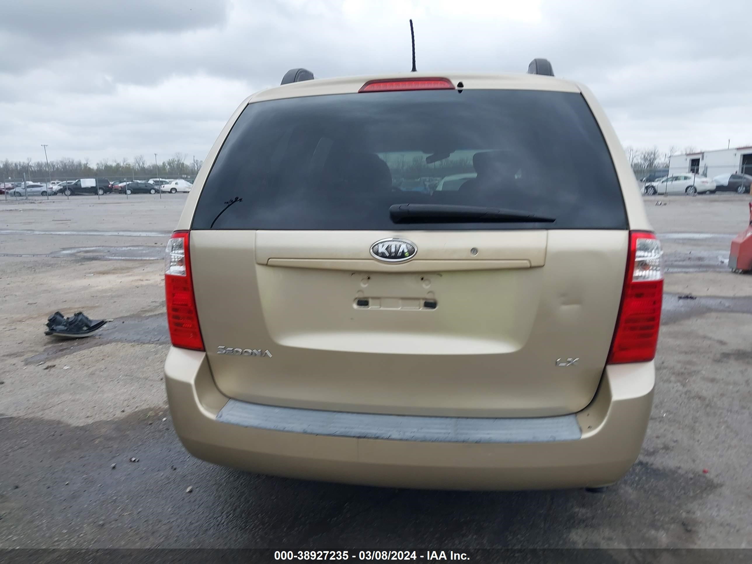 Photo 16 VIN: KNDMB233896273145 - KIA SEDONA 