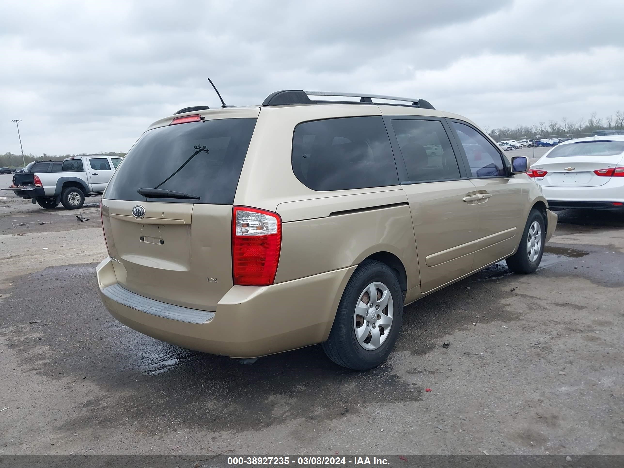 Photo 3 VIN: KNDMB233896273145 - KIA SEDONA 