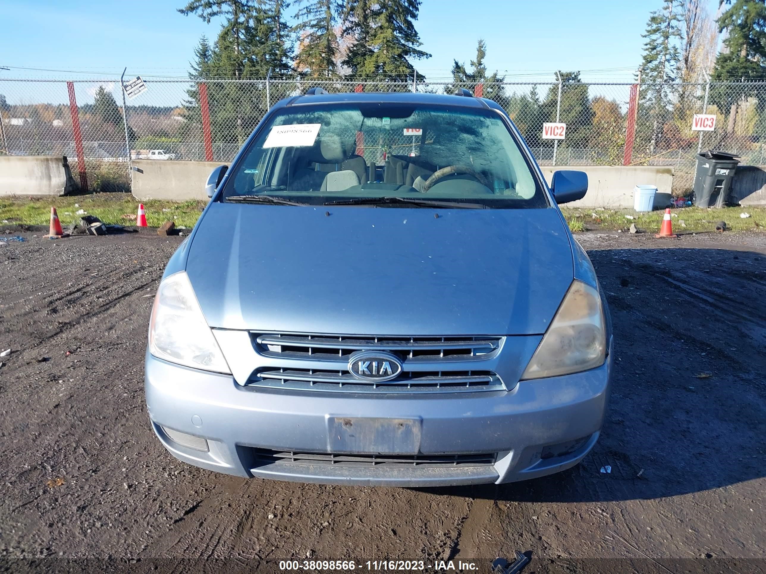 Photo 11 VIN: KNDMB233896303972 - KIA SEDONA 