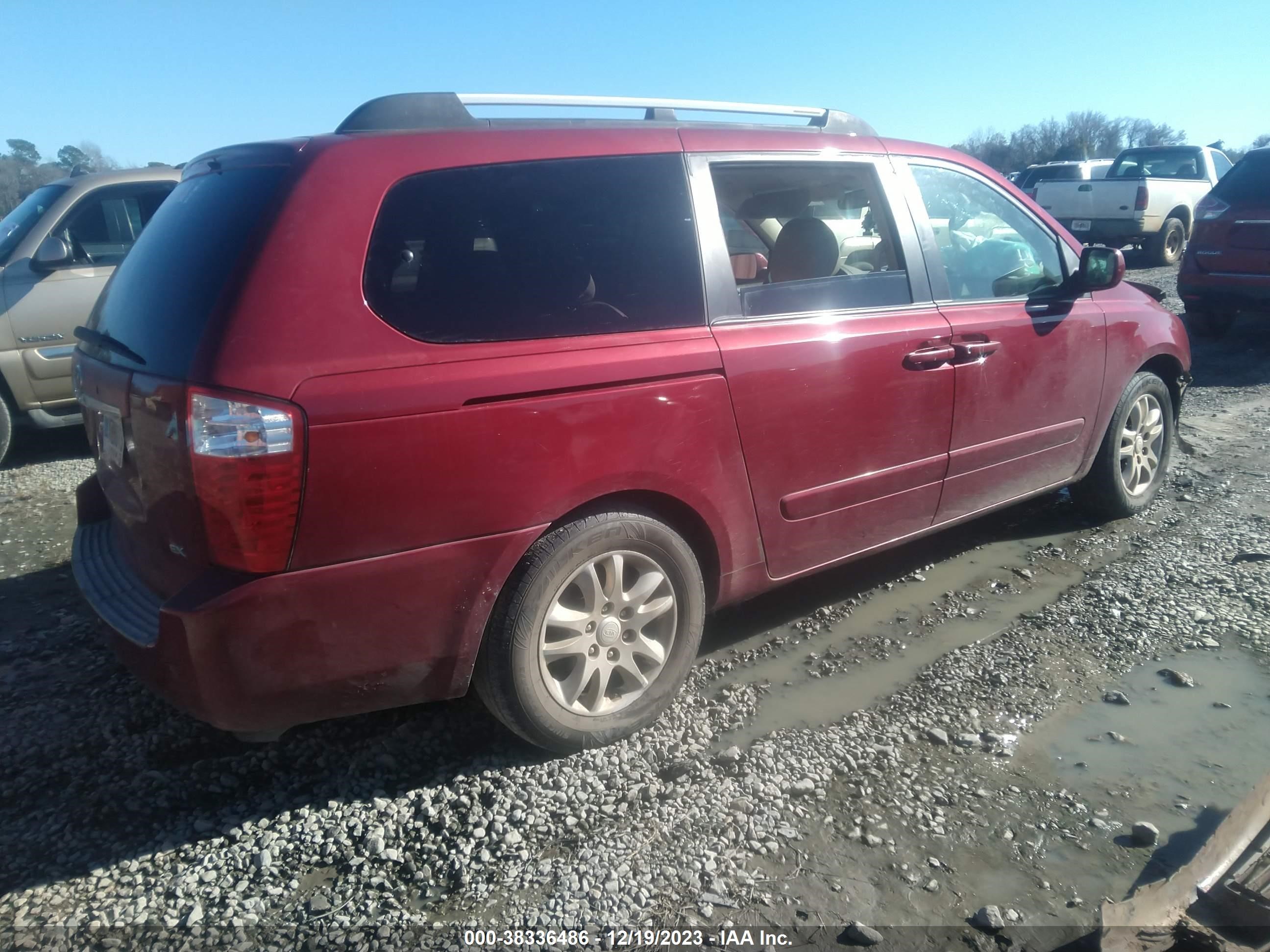 Photo 3 VIN: KNDMB233966067036 - KIA SEDONA 