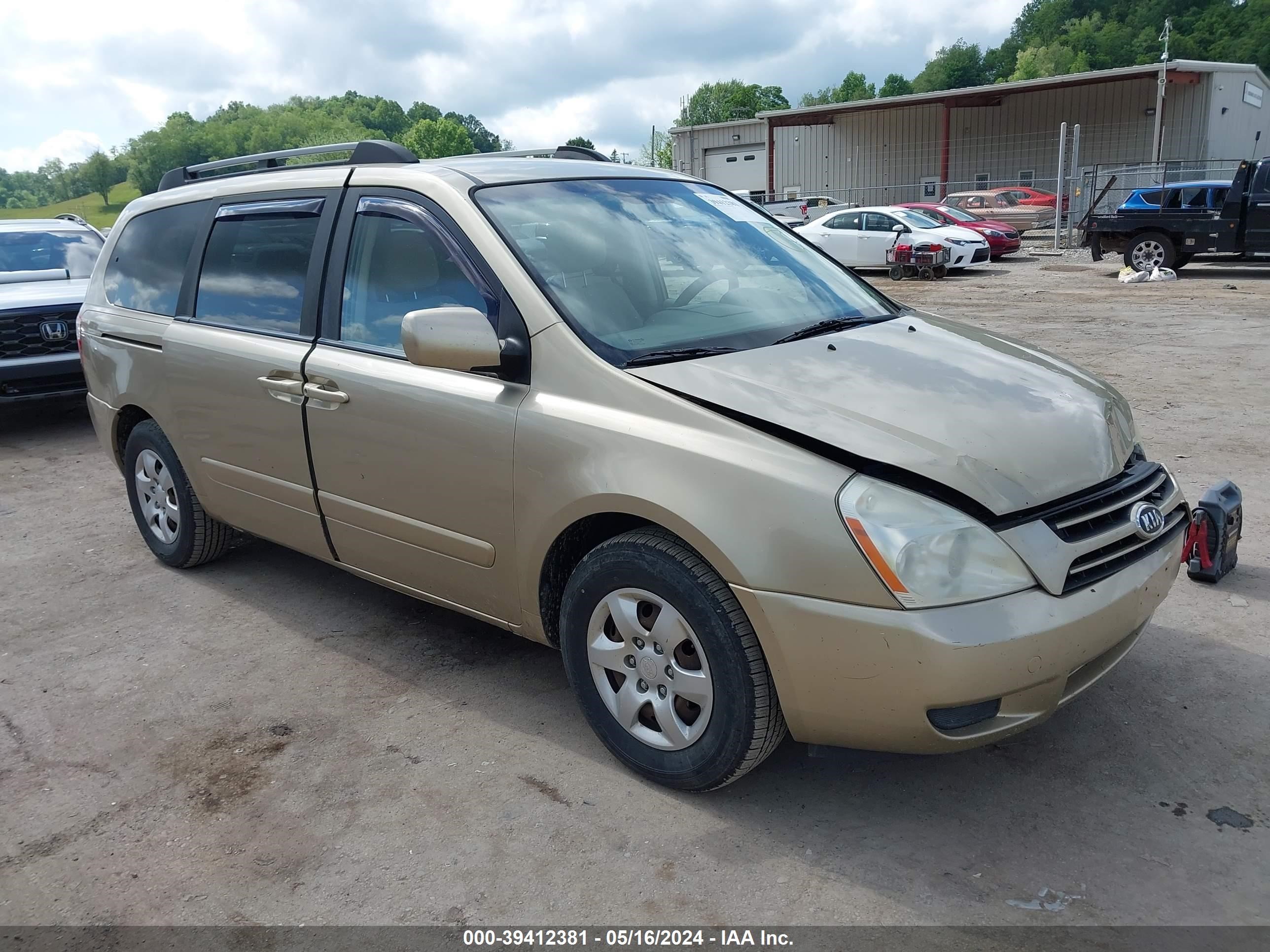 Photo 0 VIN: KNDMB233976172516 - KIA SEDONA 