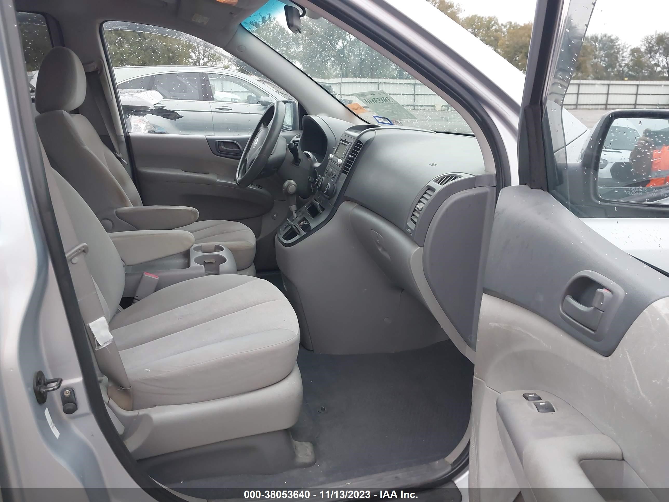 Photo 4 VIN: KNDMB233996308856 - KIA SEDONA 