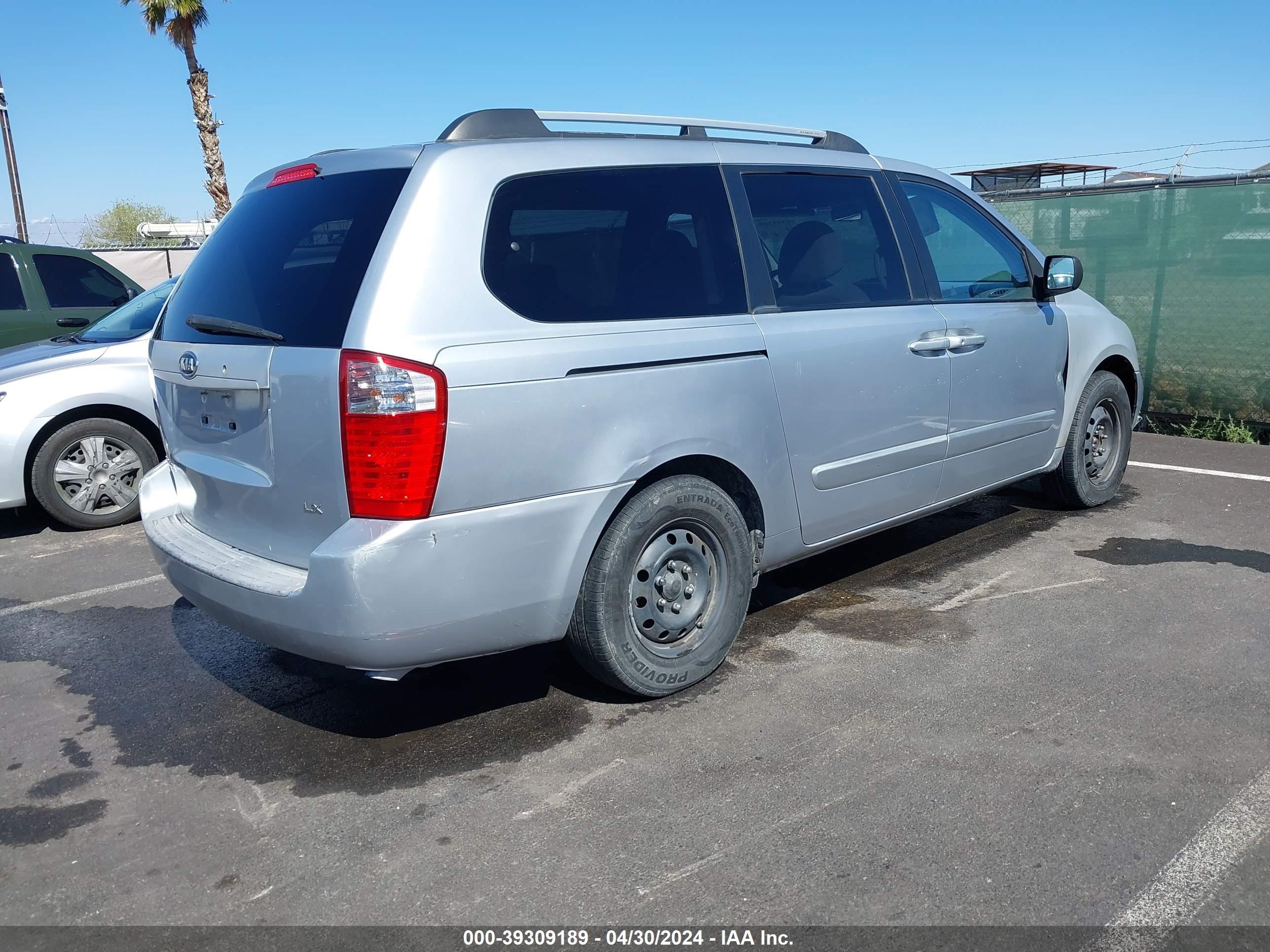 Photo 3 VIN: KNDMB233X76105942 - KIA SEDONA 