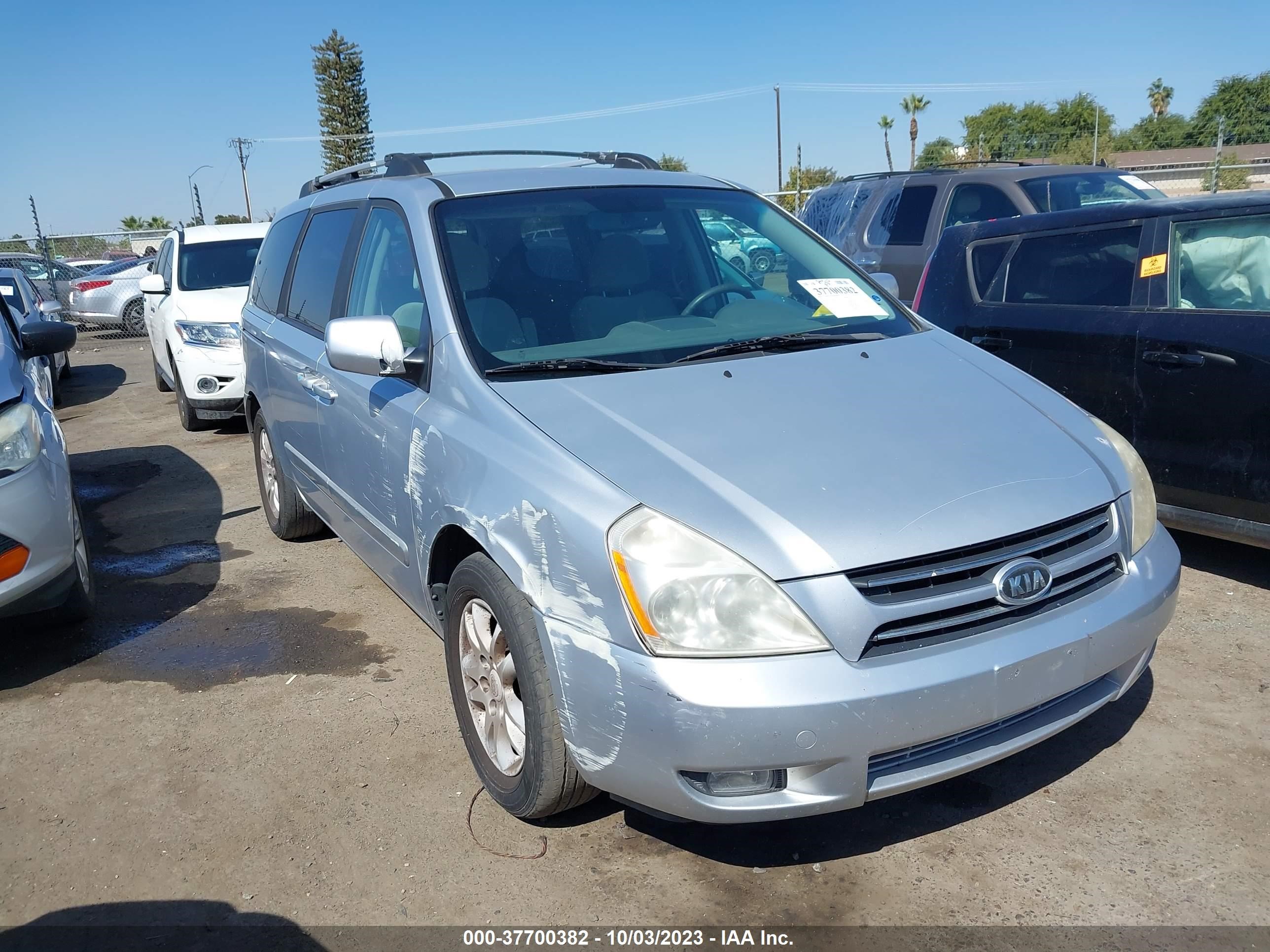 Photo 12 VIN: KNDMB233X76190331 - KIA SEDONA 