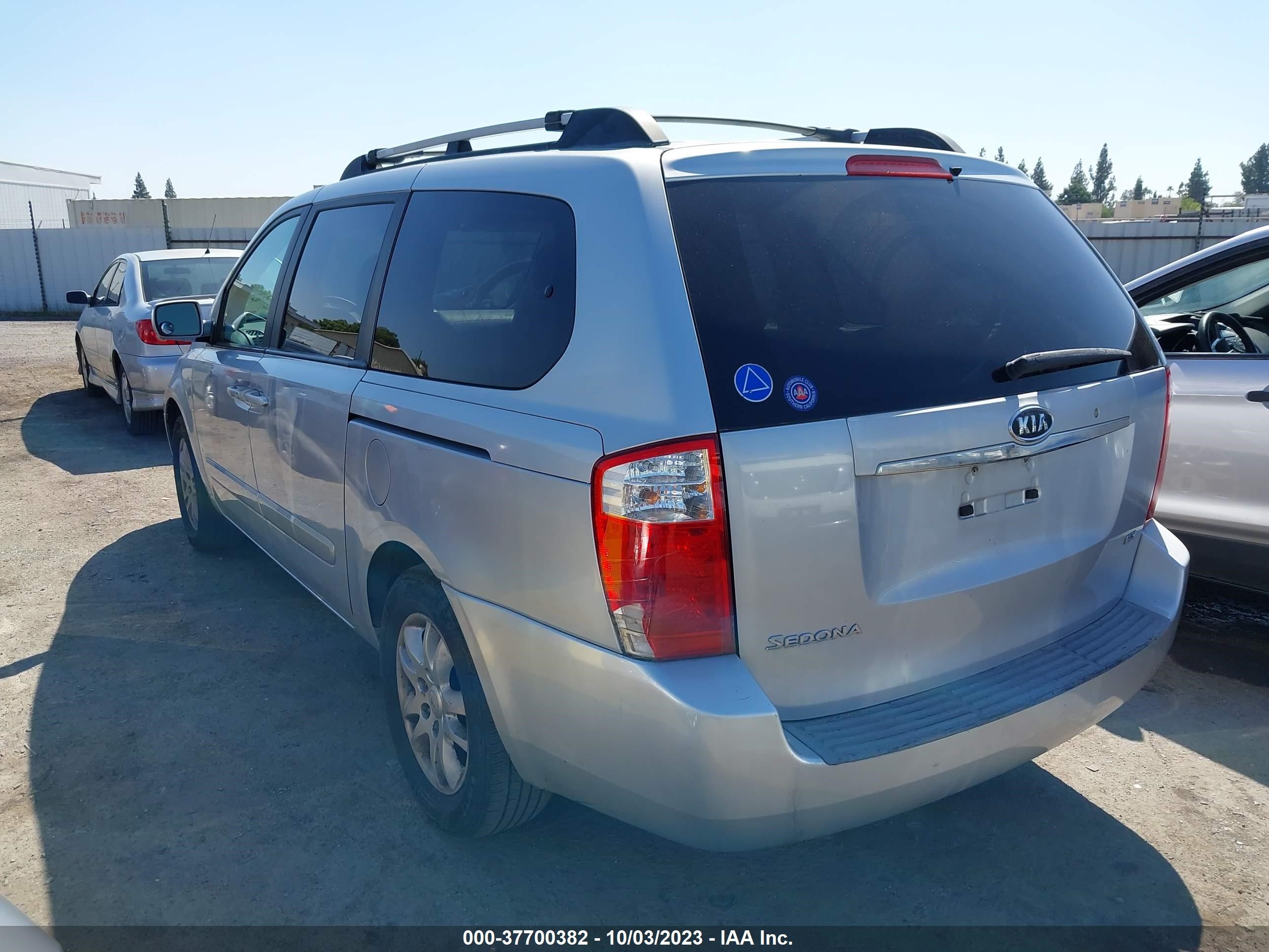 Photo 13 VIN: KNDMB233X76190331 - KIA SEDONA 