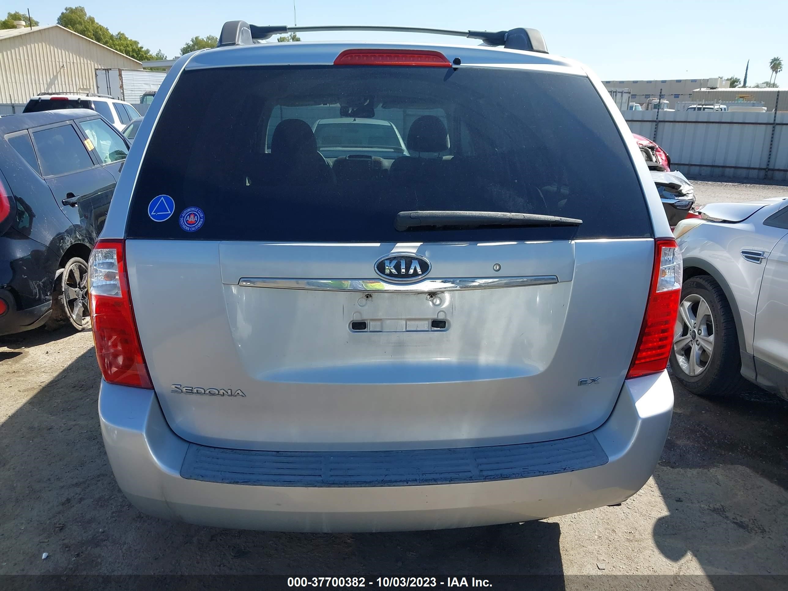 Photo 15 VIN: KNDMB233X76190331 - KIA SEDONA 