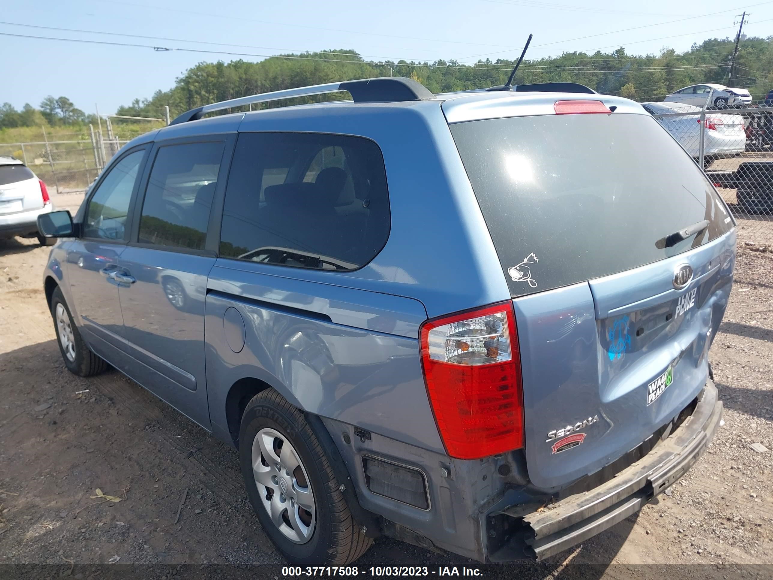 Photo 2 VIN: KNDMB233X96282588 - KIA SEDONA 