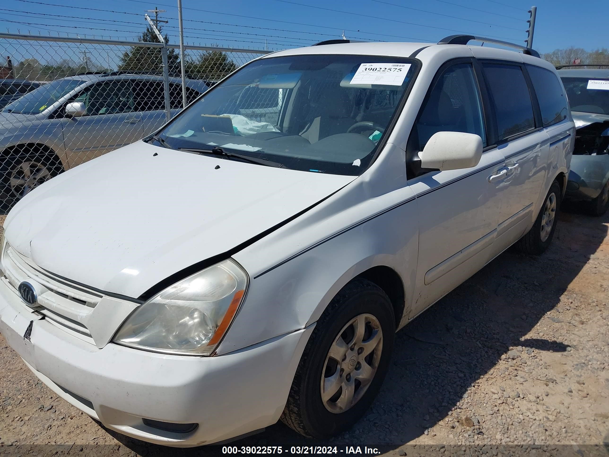 Photo 1 VIN: KNDMB233X96314844 - KIA SEDONA 