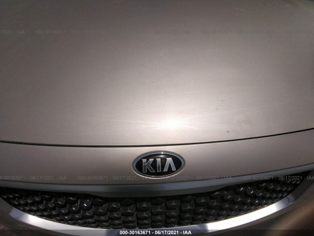 Photo 9 VIN: KNDMB5C0006231937 - KIA SEDONA 