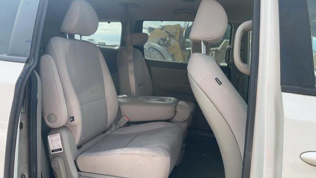 Photo 10 VIN: KNDMB5C10G6163865 - KIA SEDONA LX 