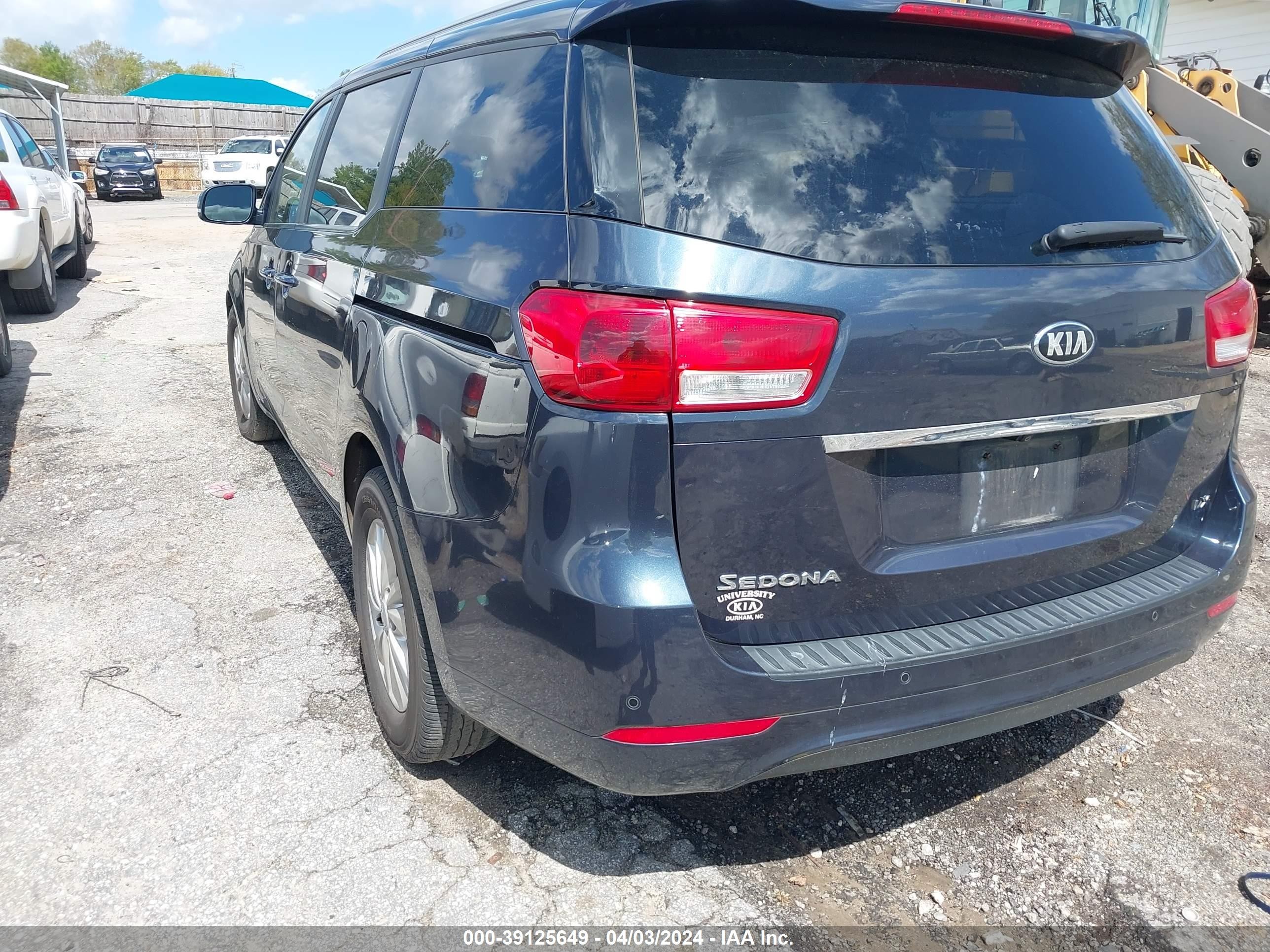 Photo 2 VIN: KNDMB5C10H6265670 - KIA SEDONA 