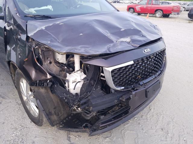 Photo 8 VIN: KNDMB5C10J6385992 - KIA SEDONA 