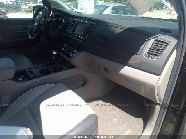 Photo 4 VIN: KNDMB5C10J6389668 - KIA SEDONA 