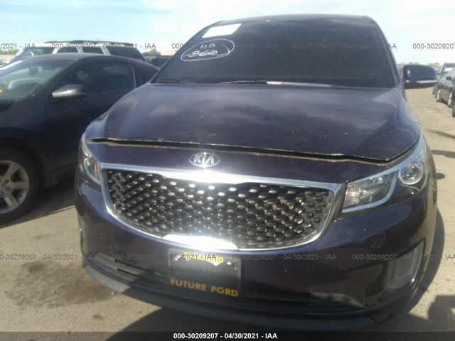 Photo 5 VIN: KNDMB5C10J6410700 - KIA SEDONA 