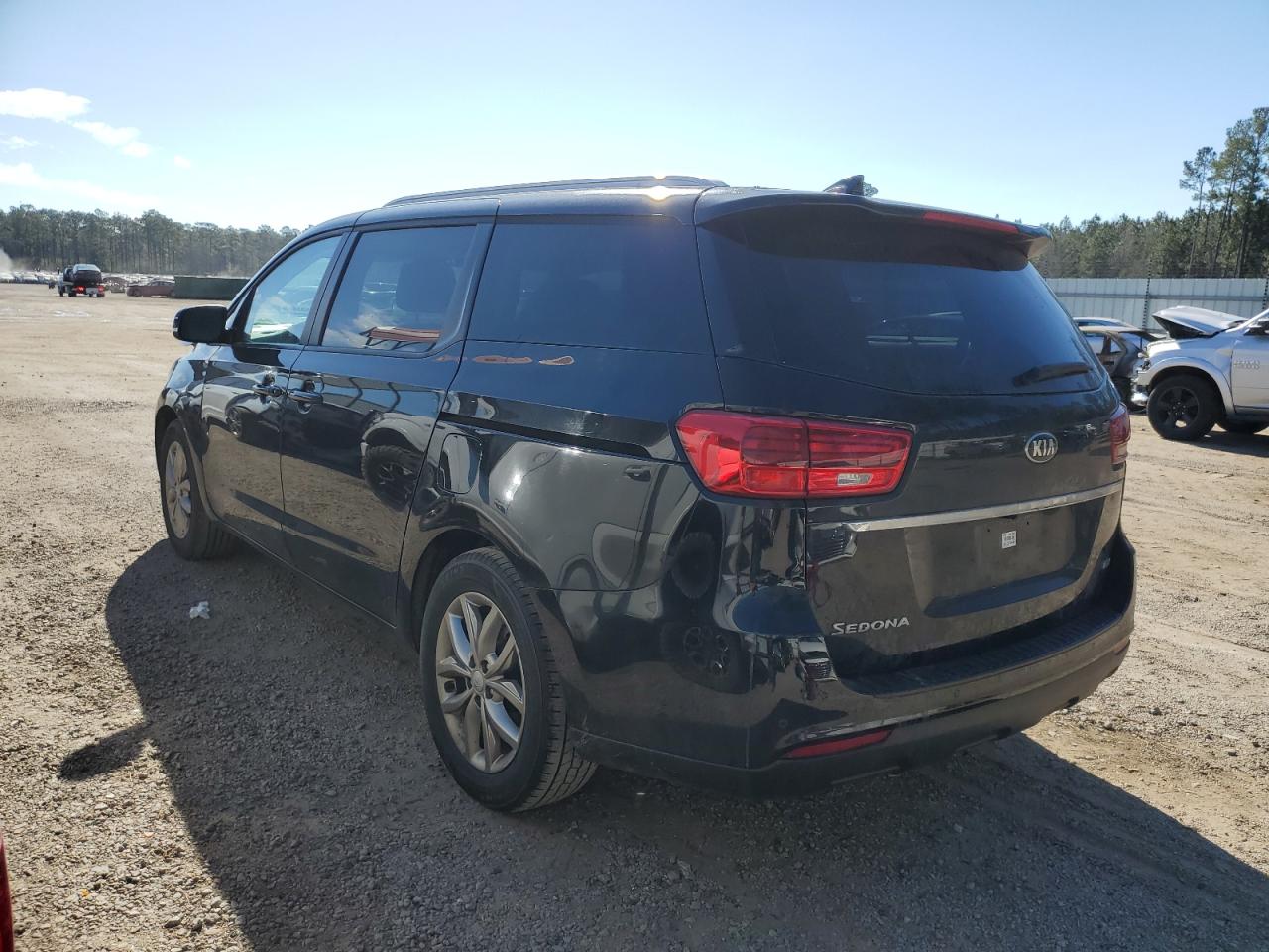 Photo 1 VIN: KNDMB5C10M6672821 - KIA SEDONA 