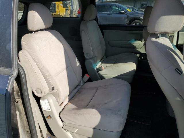 Photo 10 VIN: KNDMB5C11F6043085 - KIA SEDONA LX 