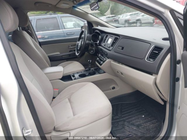 Photo 4 VIN: KNDMB5C11F6057133 - KIA SEDONA 