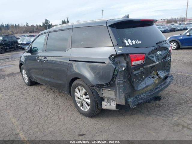 Photo 2 VIN: KNDMB5C11F6076667 - KIA SEDONA 